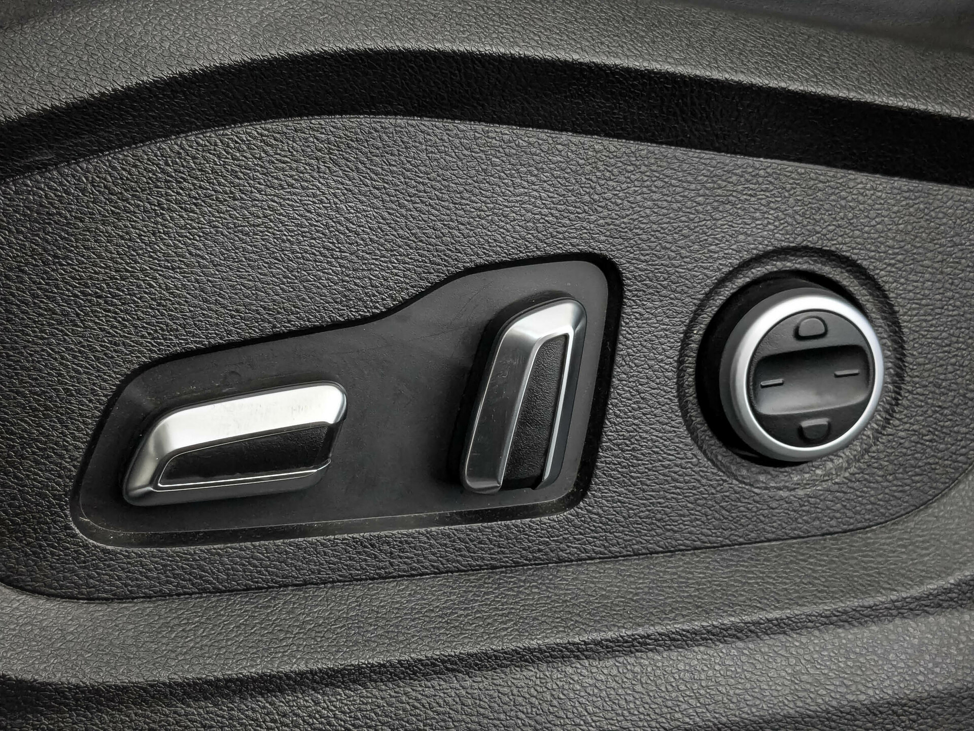 CHERY Tiggo 8 Pro 2.00 (197 л.с), автомат, 2024, пробег 45 117 км