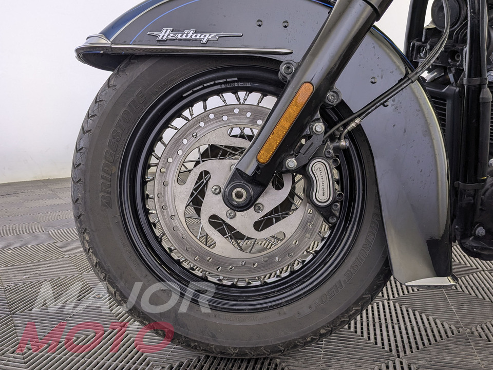 Harley-Davidson Heritage Classic 114 - фото №13