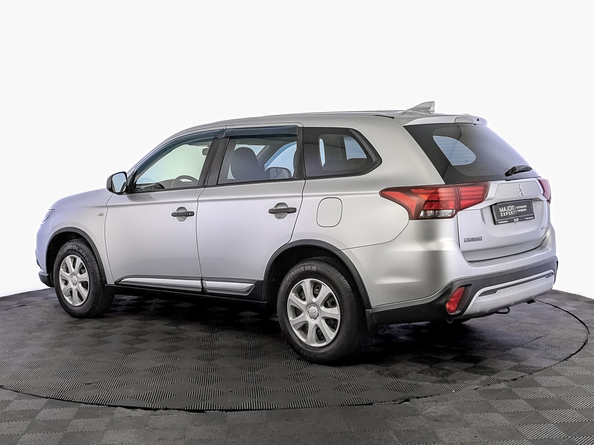 MITSUBISHI Outlander 2.00 (146 л.с), автомат, 2019, пробег 90 929 км