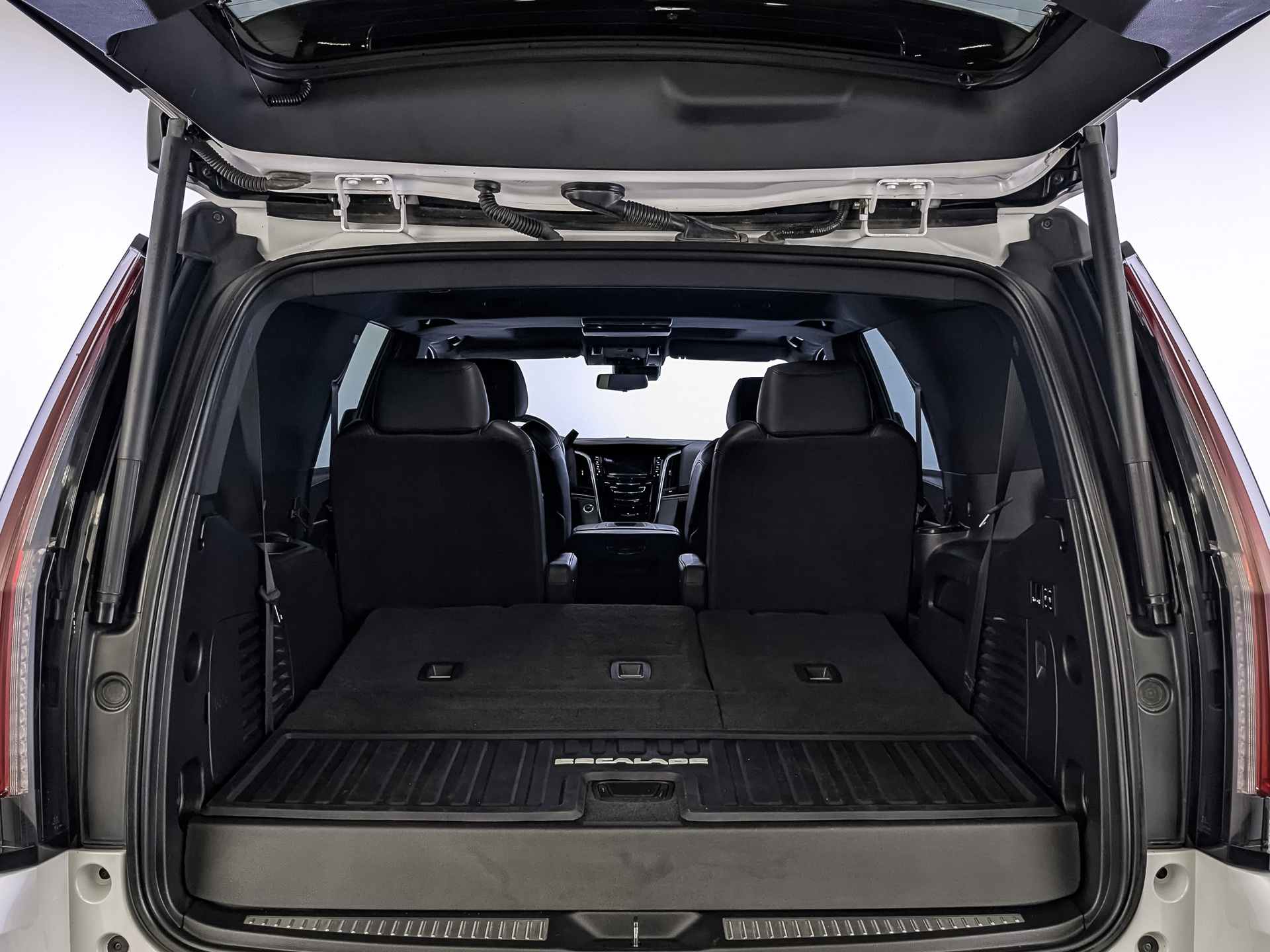 CADILLAC Escalade 6.20 (426 л.с), автомат, 2020, пробег 47 064 км