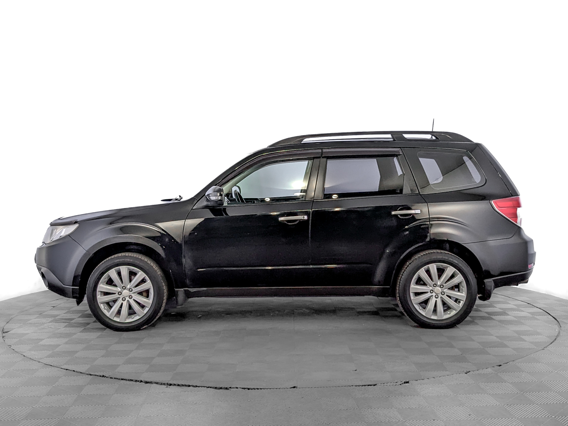 SUBARU Forester 2.50 (171 л.с), автомат, 2011, пробег 130 553 км