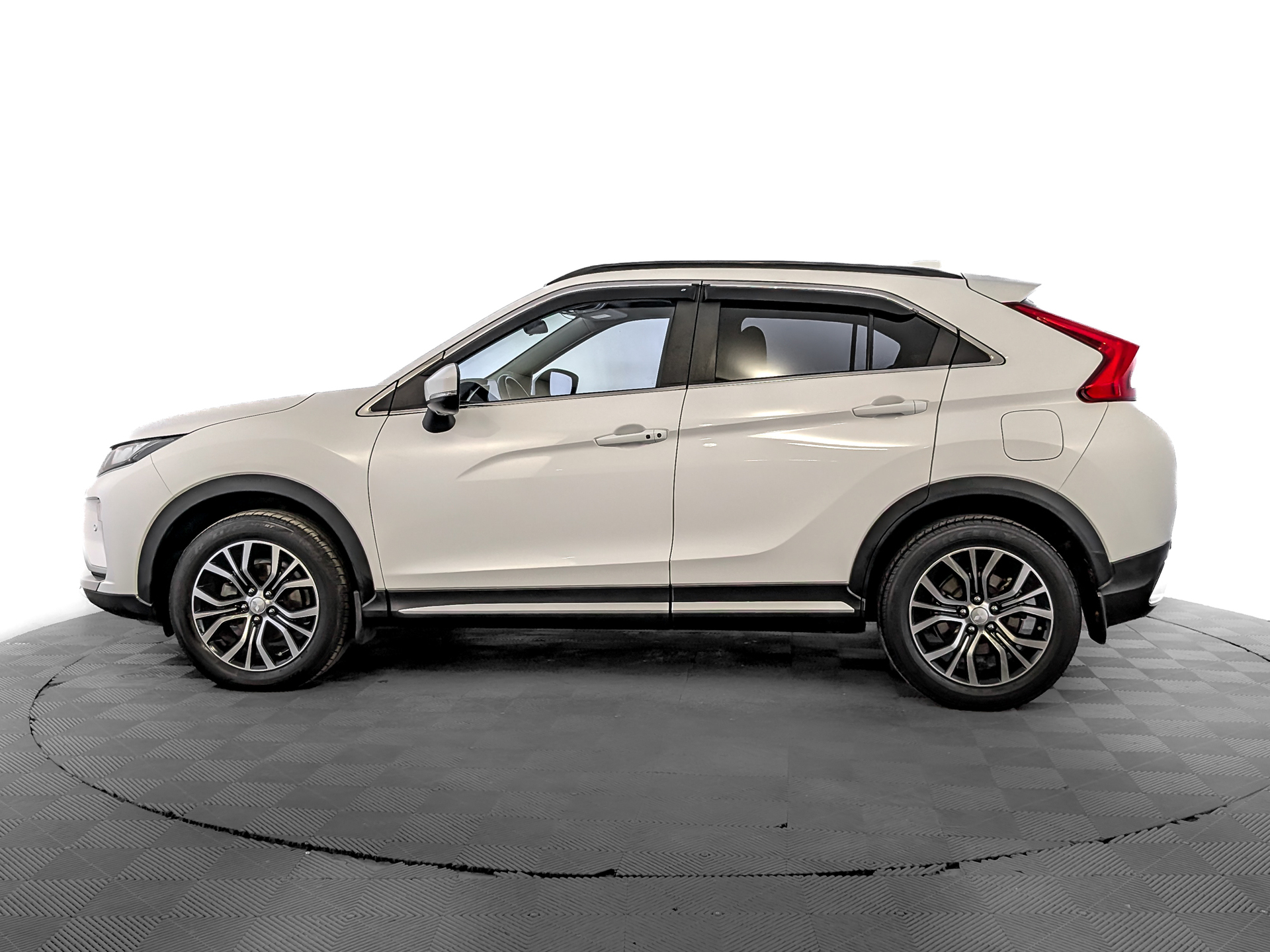 MITSUBISHI Eclipse Cross 1.50 (150 л.с), автомат, 2019, пробег 107 069 км