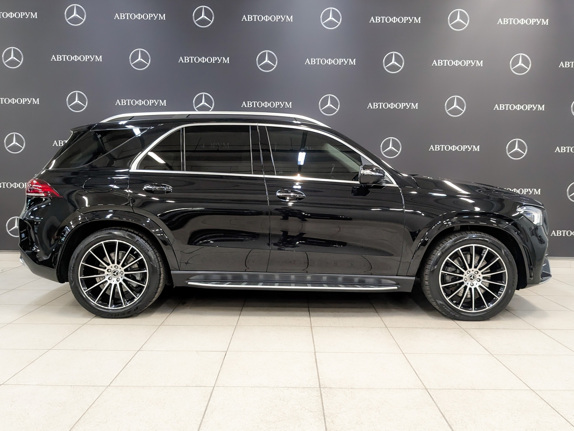 MERCEDES-BENZ GLE 3.00 (367 л.с), автомат, 2021, пробег 32 364 км