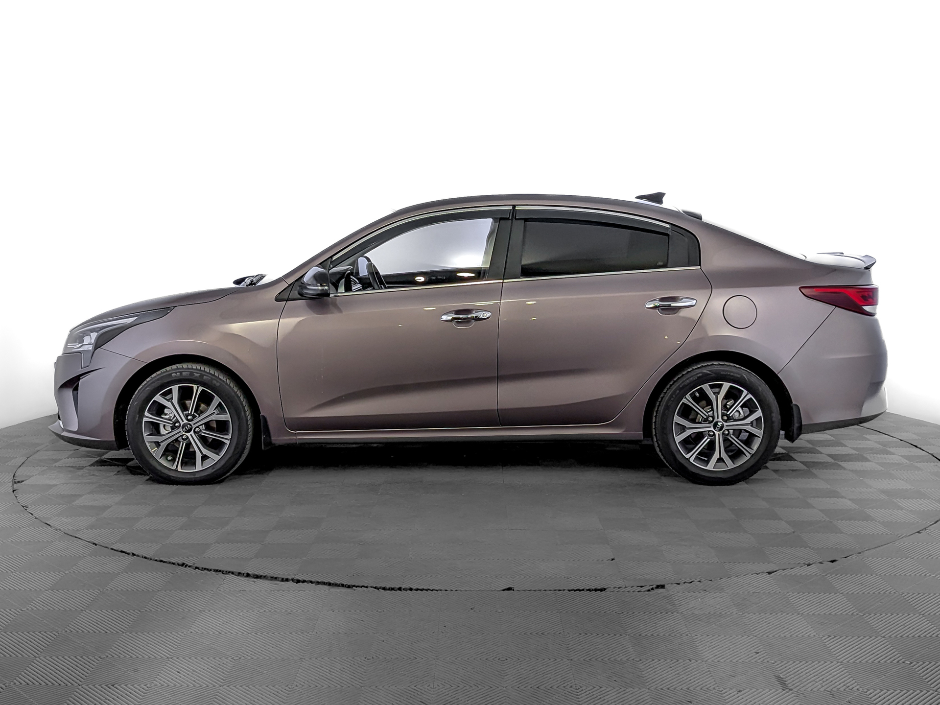 KIA Rio 1.60 (123 л.с), автомат, 2021, пробег 70 404 км