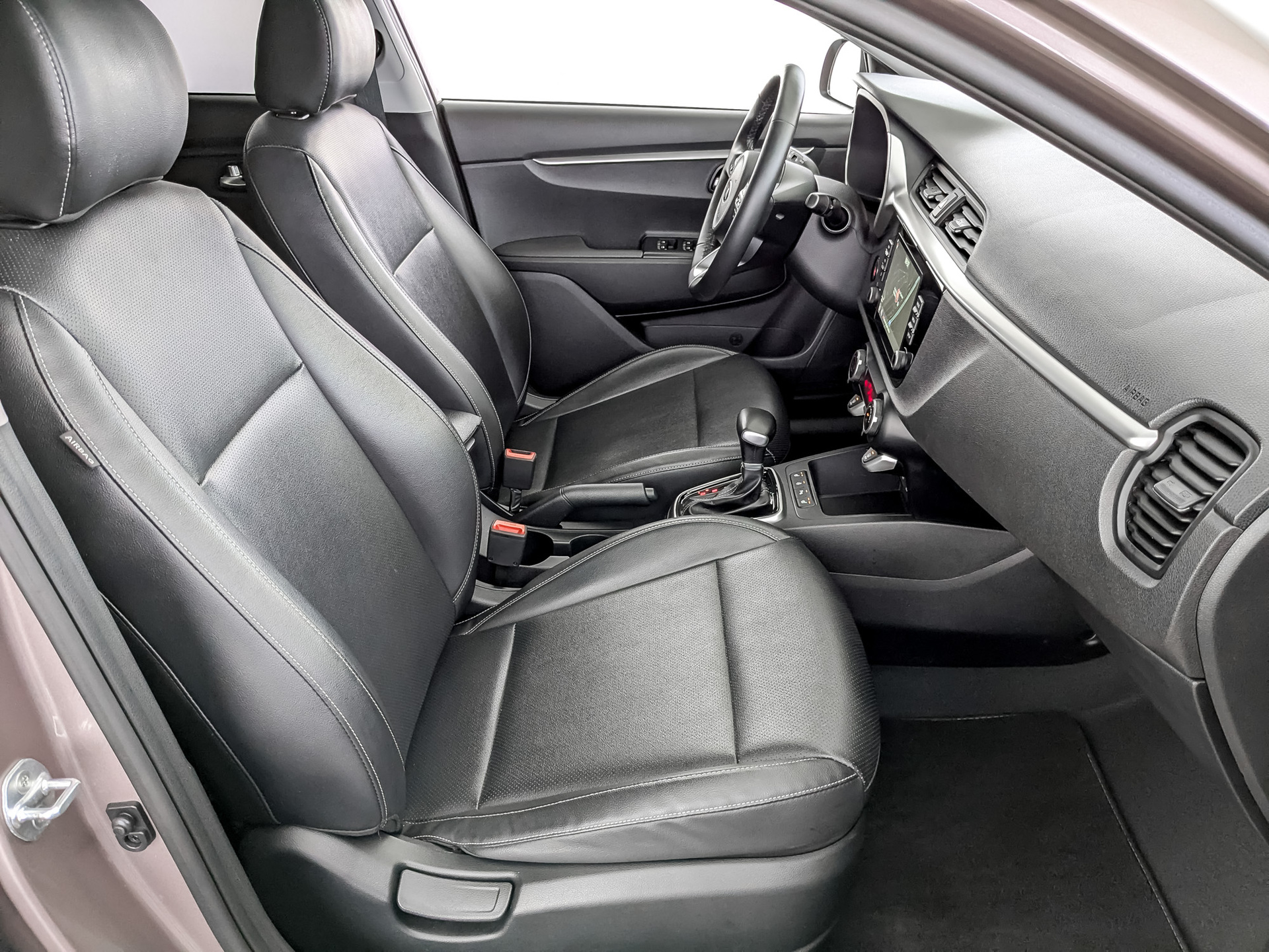 KIA Rio 1.60 (123 л.с), автомат, 2021, пробег 70 404 км