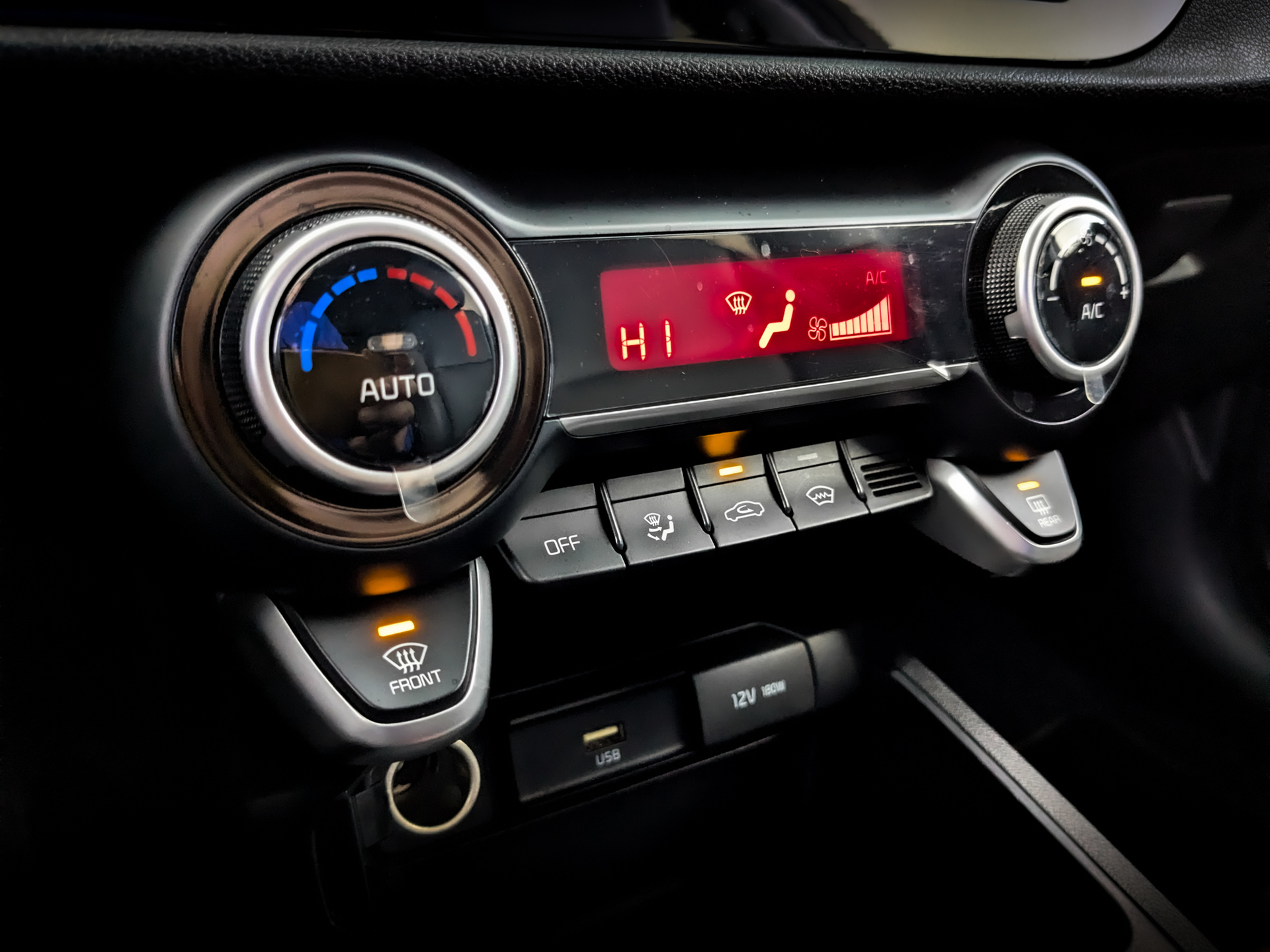 KIA Rio 1.60 (123 л.с), автомат, 2021, пробег 70 404 км