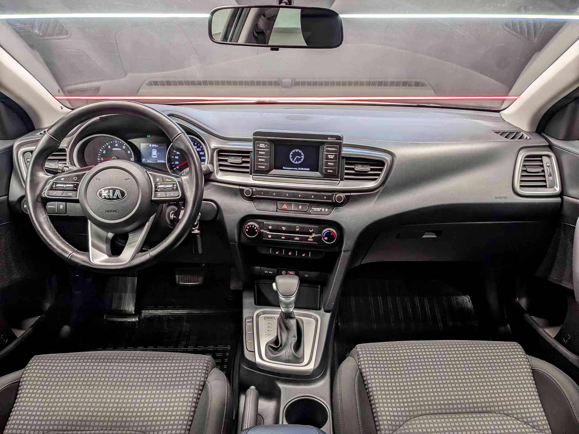 KIA Ceed 1.60 (128 л.с), автомат, 2018, пробег 34 524 км
