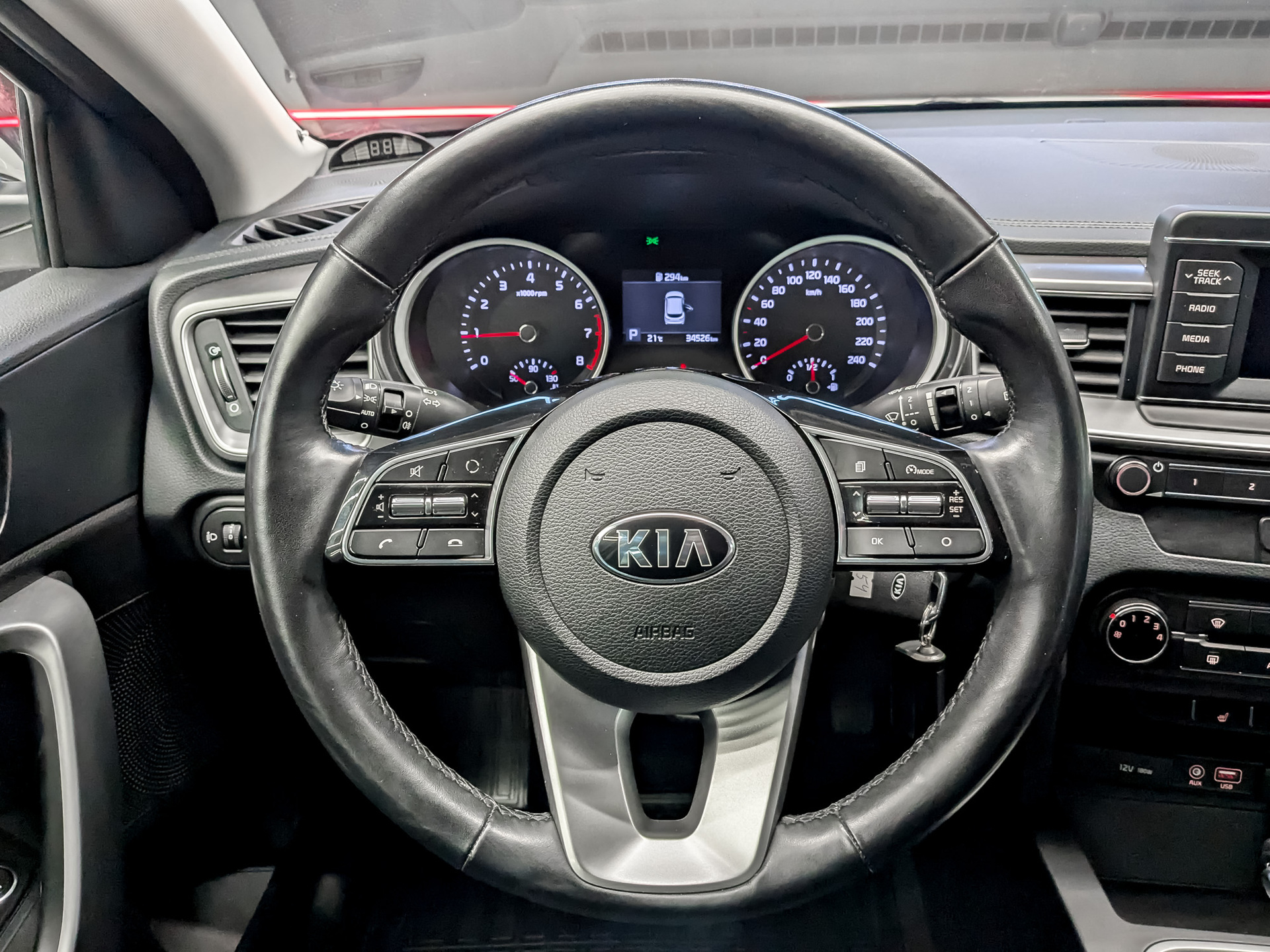 KIA Ceed 1.60 (128 л.с), автомат, 2018, пробег 34 524 км