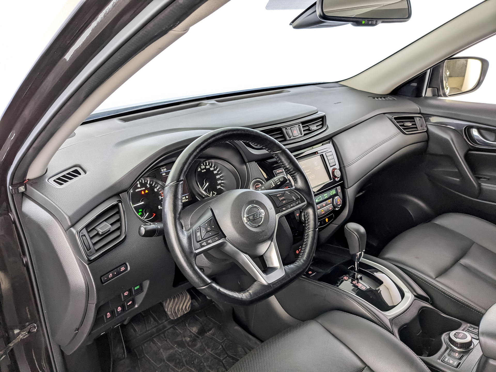 NISSAN X-Trail 2.50 (171 л.с), автомат, 2021, пробег 103 775 км