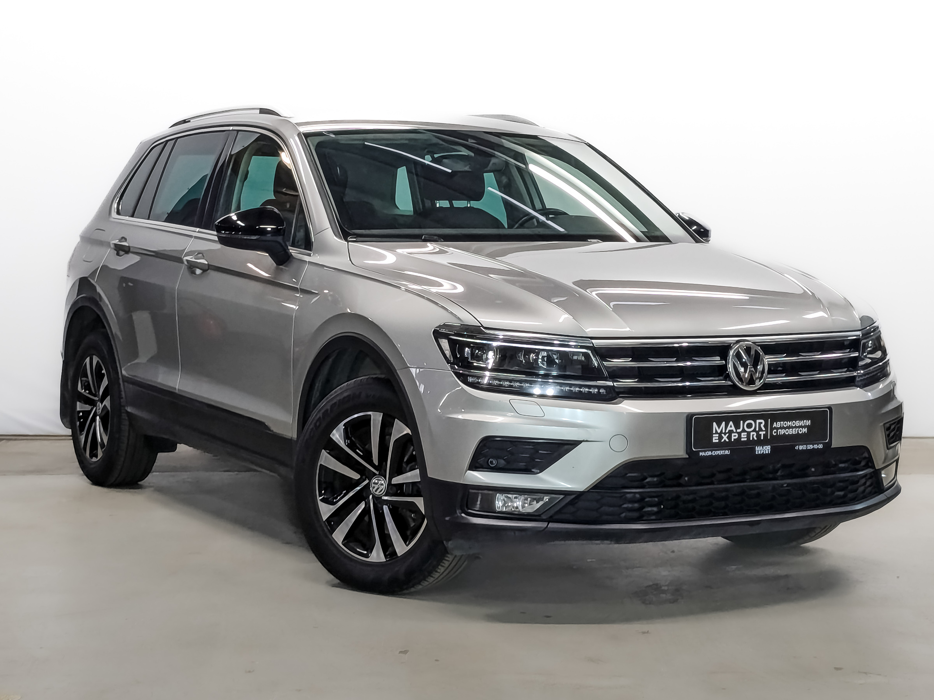 VOLKSWAGEN Tiguan 1.40 (150 л.с), автомат, 2020, пробег 102 774 км