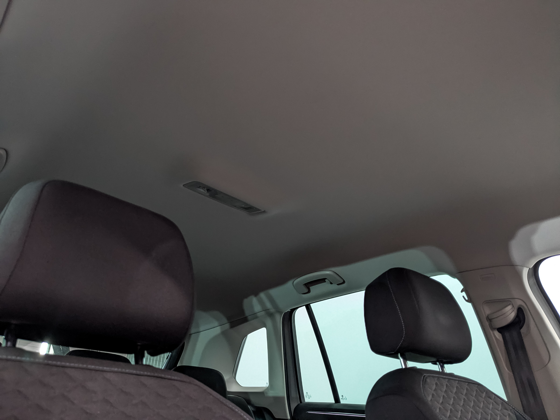 VOLKSWAGEN Tiguan 1.40 (150 л.с), автомат, 2020, пробег 102 774 км