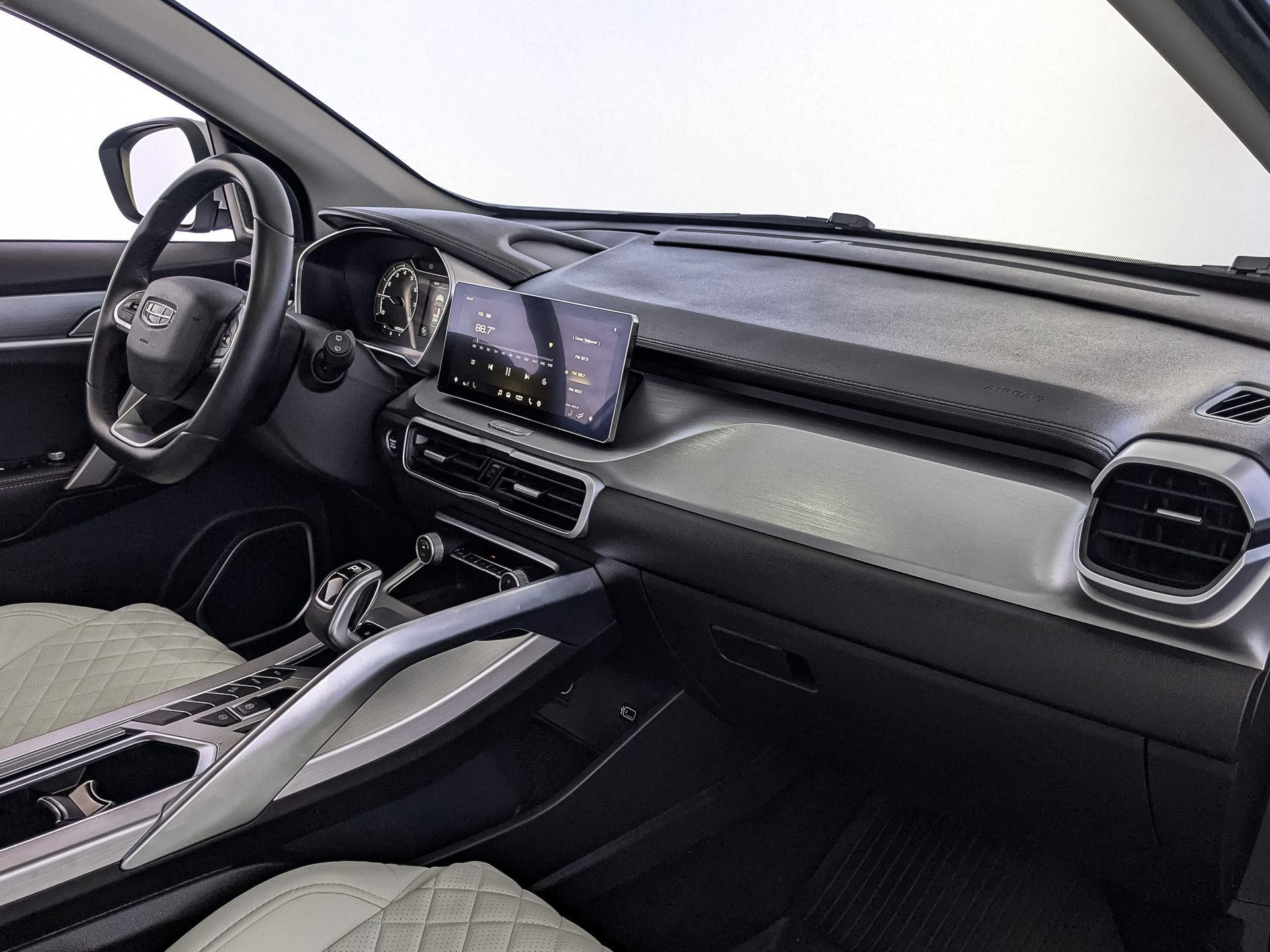 GEELY Coolray 1.50 (149 л.с), автомат, 2021, пробег 55 247 км