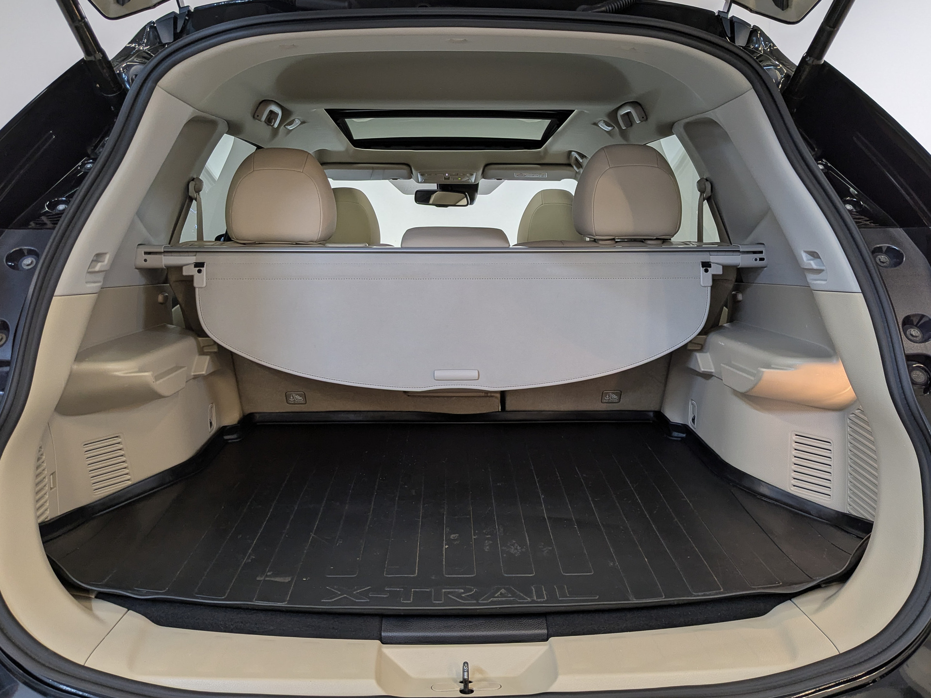 NISSAN X-Trail 2.50 (171 л.с), автомат, 2019, пробег 114 872 км