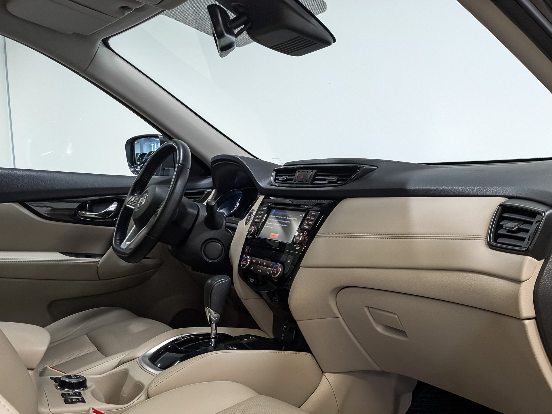 NISSAN X-Trail 2.50 (171 л.с), автомат, 2019, пробег 114 872 км
