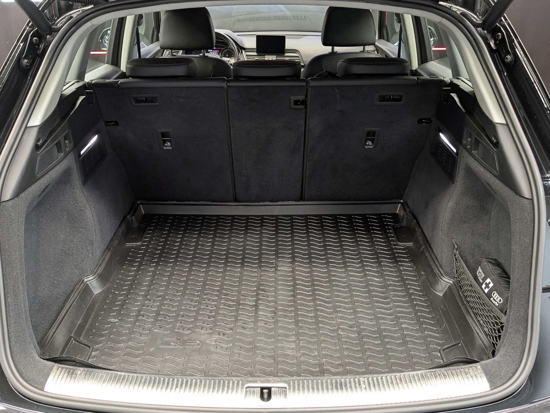 AUDI Q5 2.00 (249 л.с), автомат, 2020, пробег 94 000 км