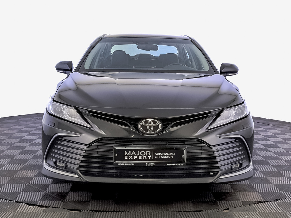 Toyota Camry VIII