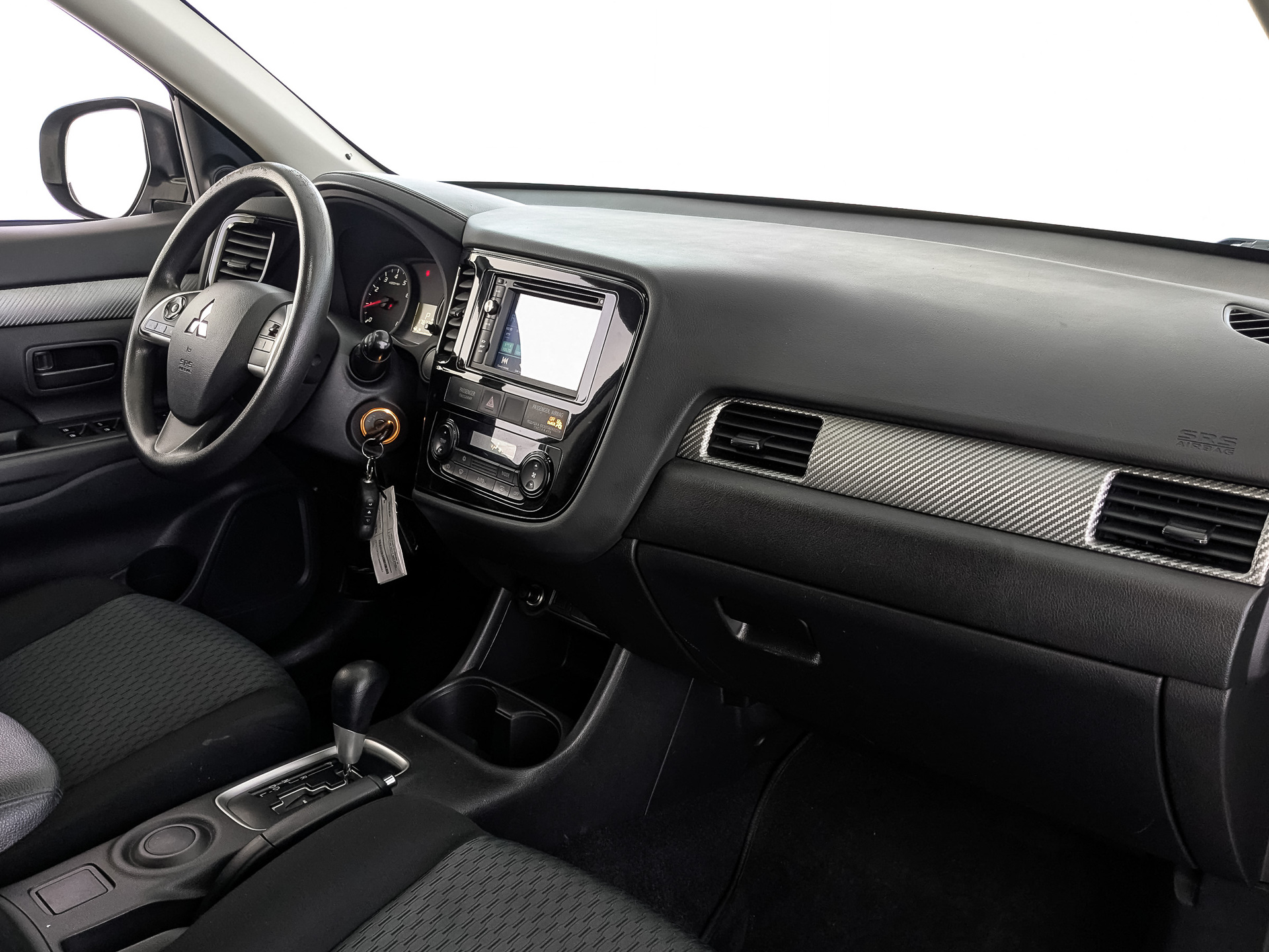 MITSUBISHI Outlander 2.00 (146 л.с), автомат, 2015, пробег 178 330 км