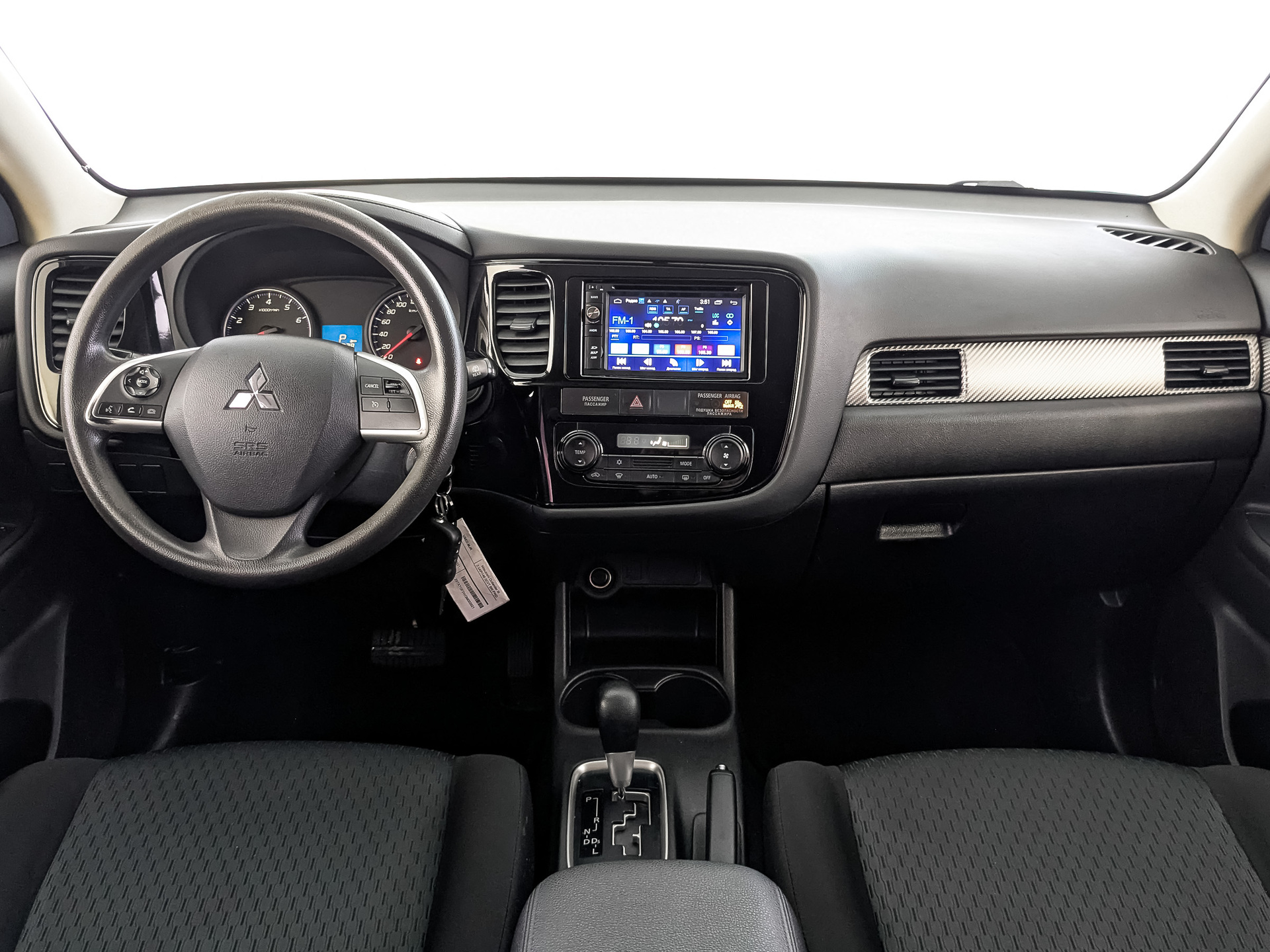 MITSUBISHI Outlander 2.00 (146 л.с), автомат, 2015, пробег 178 330 км