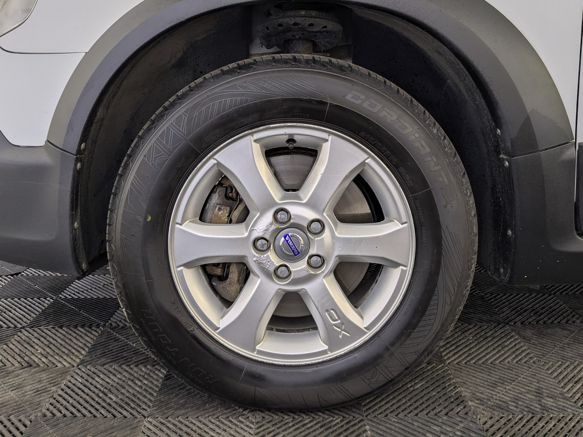 VOLVO XC70 2.40 (181 л.с), автомат, 2014, пробег 228 704 км