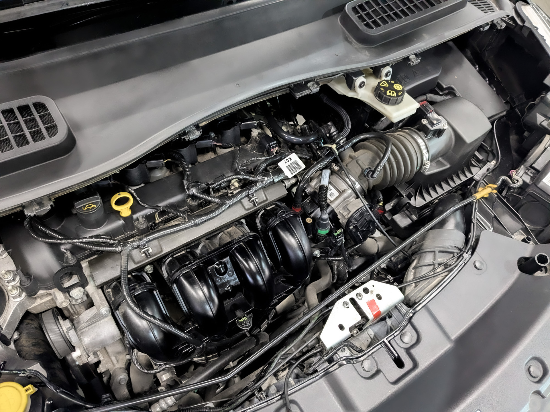 FORD Kuga 2.50 (150 л.с), автомат, 2016, пробег 75 537 км