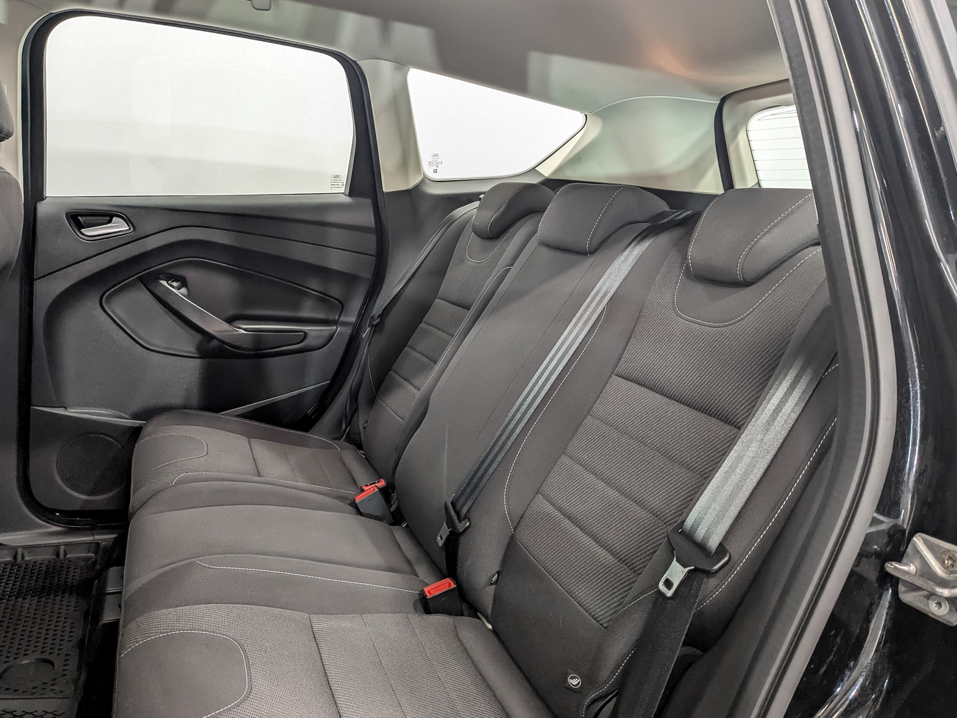 FORD Kuga 2.50 (150 л.с), автомат, 2016, пробег 75 537 км