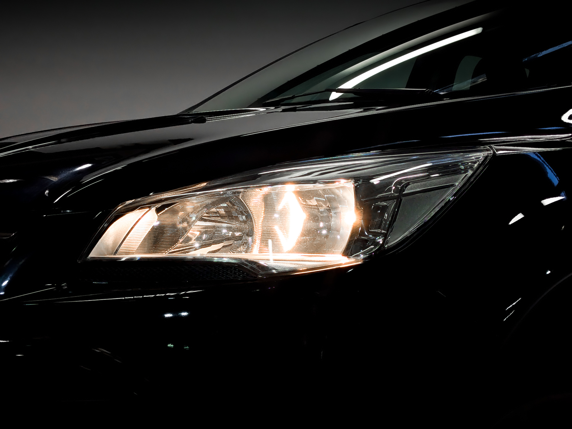 FORD Kuga 2.50 (150 л.с), автомат, 2016, пробег 75 537 км