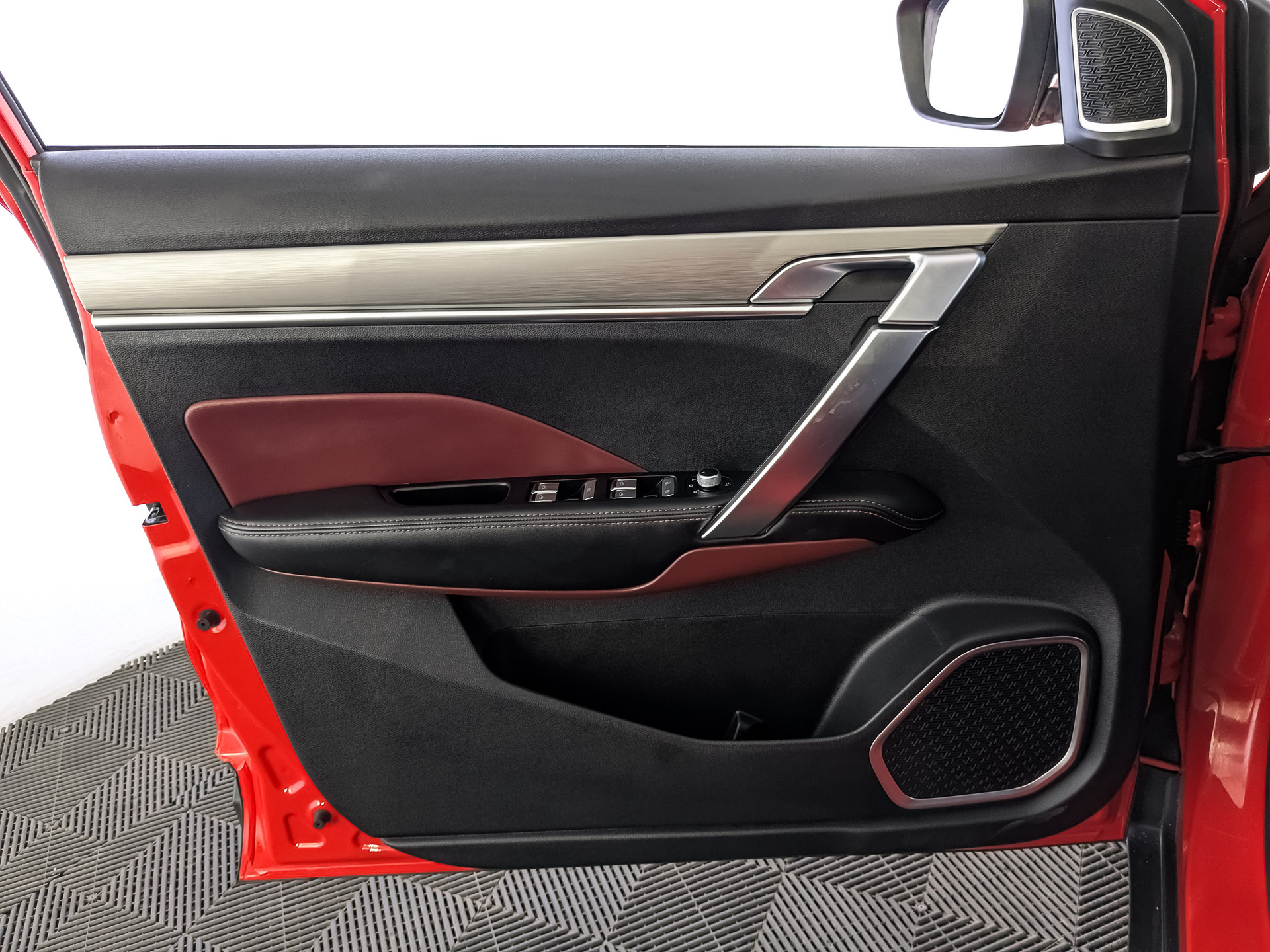 GEELY Coolray 1.50 (149 л.с), автомат, 2023, пробег 91 160 км