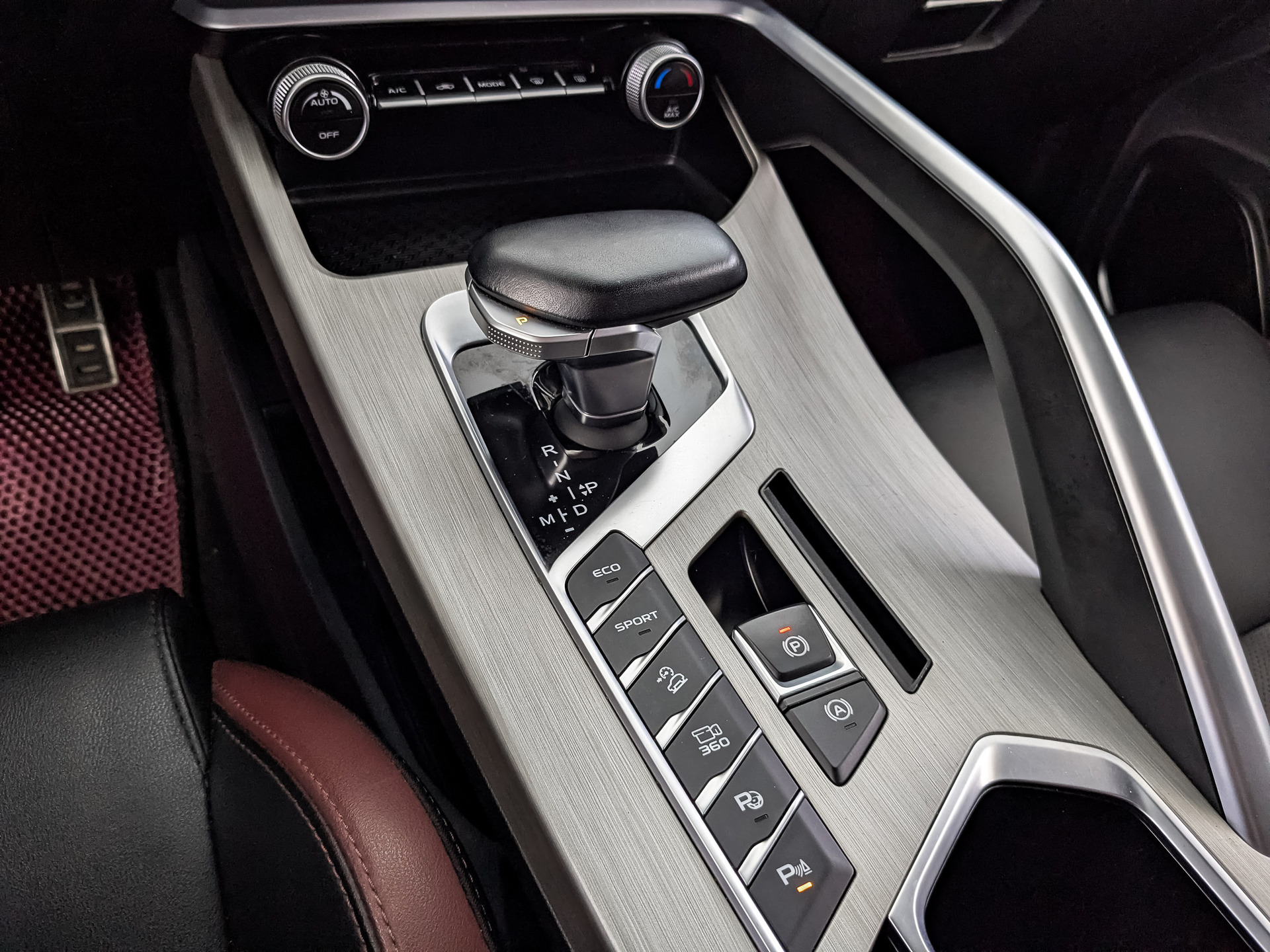 GEELY Coolray 1.50 (149 л.с), автомат, 2023, пробег 91 160 км
