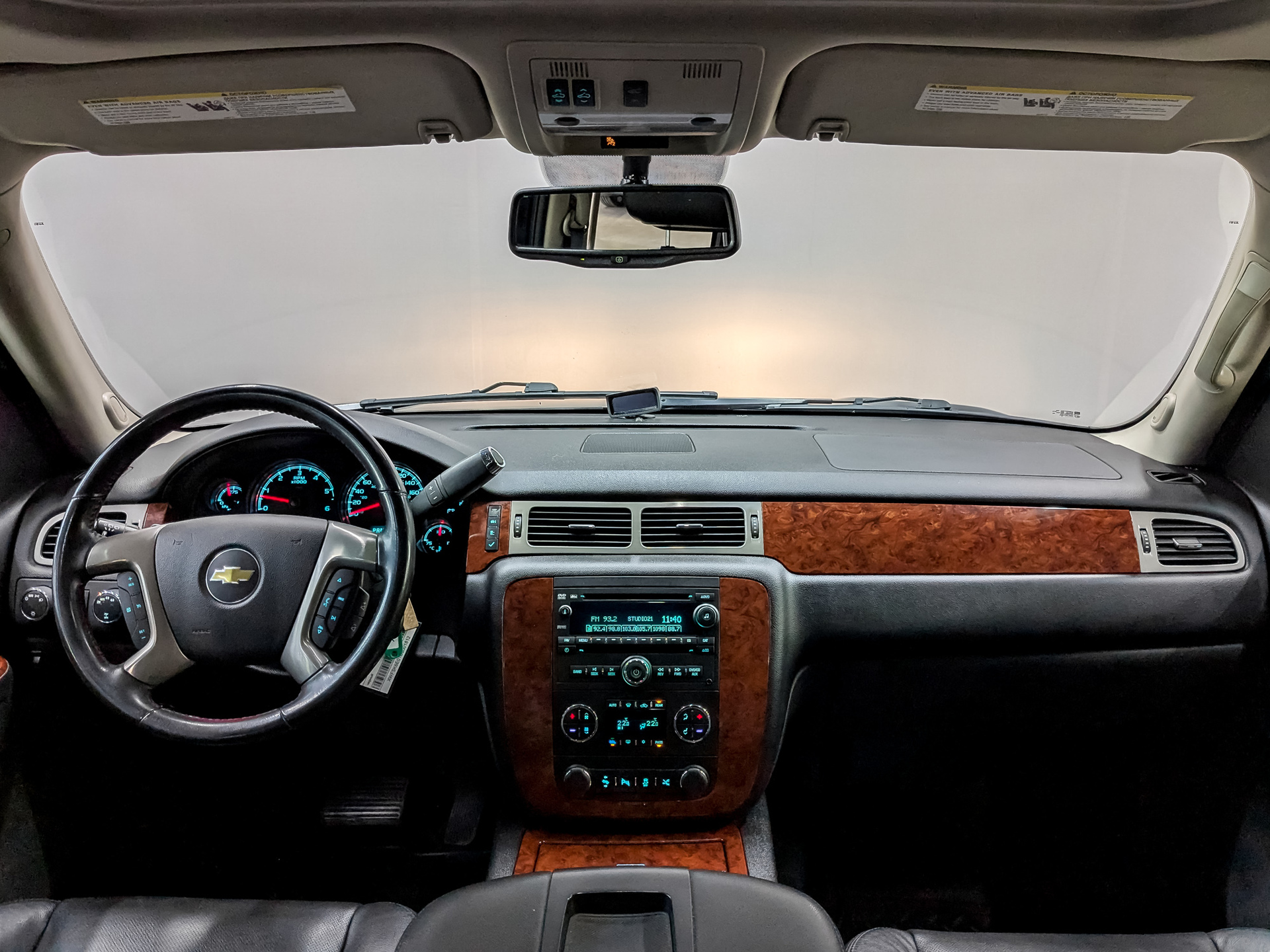 CHEVROLET Tahoe 5.30 (325 л.с), автомат, 2013, пробег 86 663 км