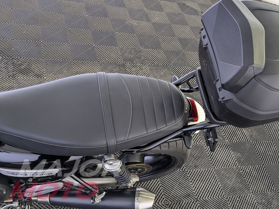 Triumph Speed Twin 1200 - фото №9