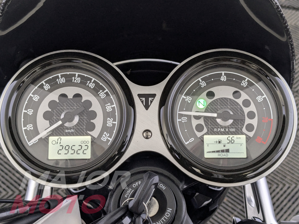 Triumph Speed Twin 1200 - фото №10
