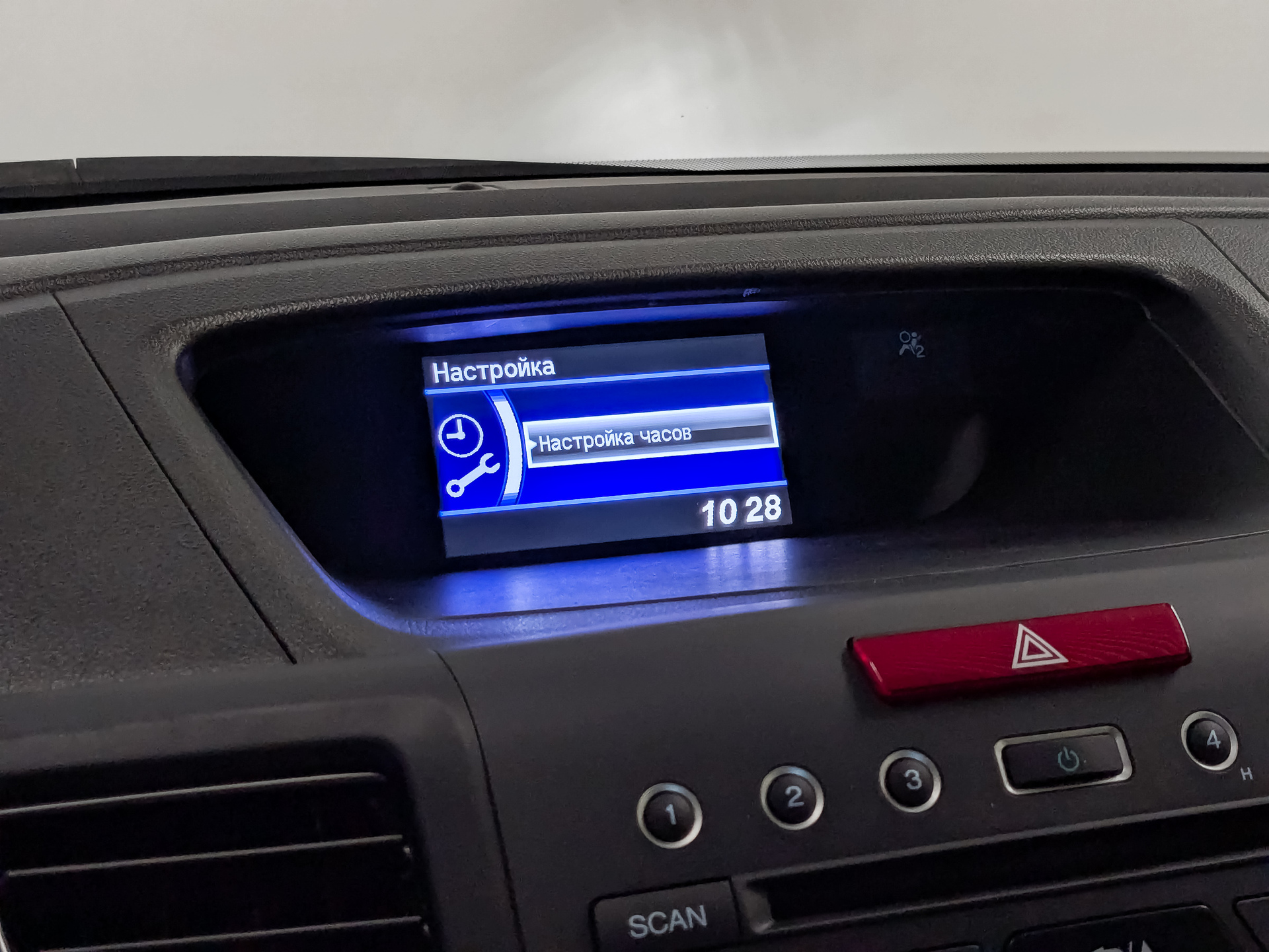 HONDA CR-V 2.00 (150 л.с), автомат, 2014, пробег 115 878 км
