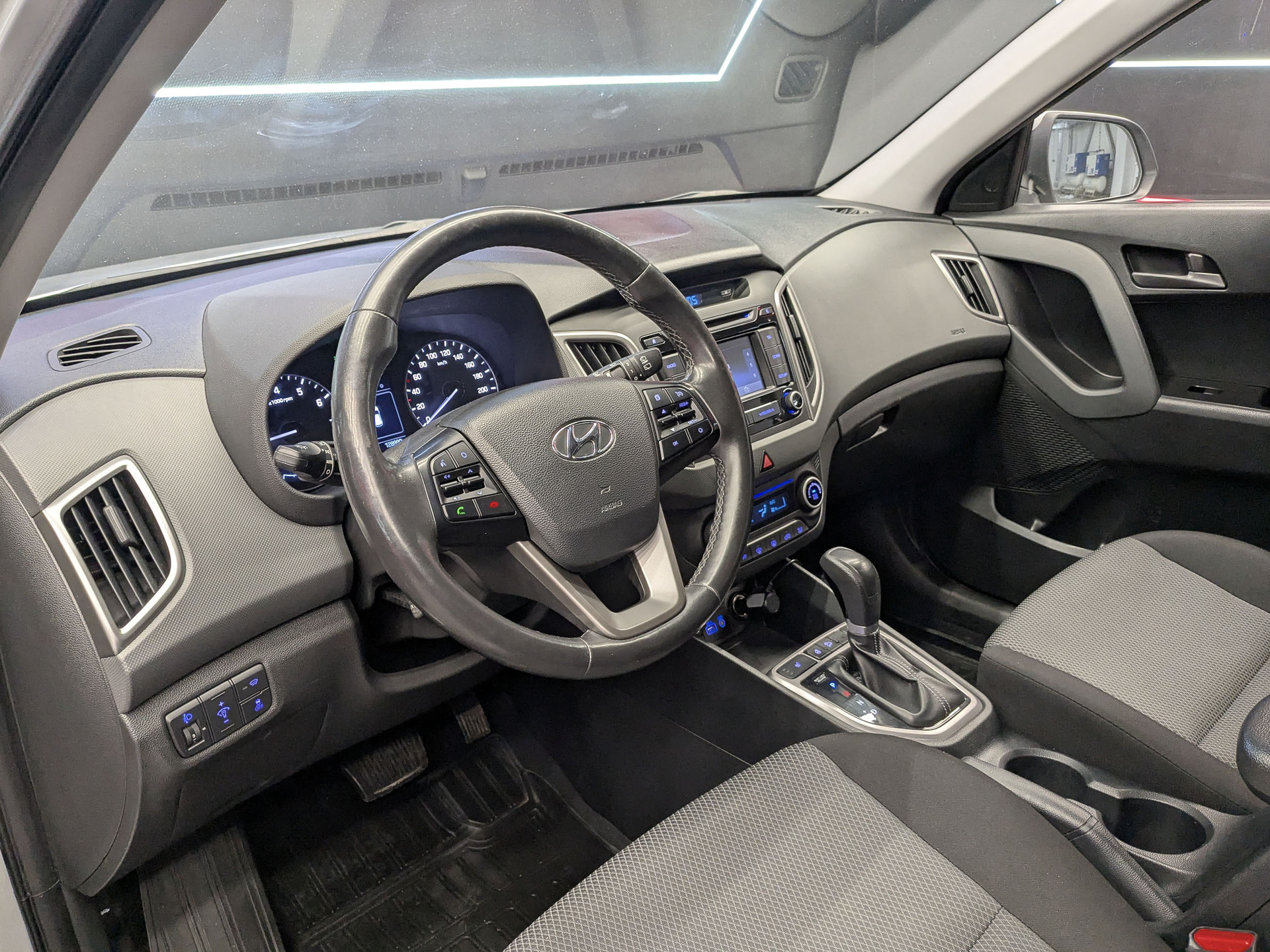 HYUNDAI Creta 2.00 (149 л.с), автомат, 2018, пробег 128 995 км