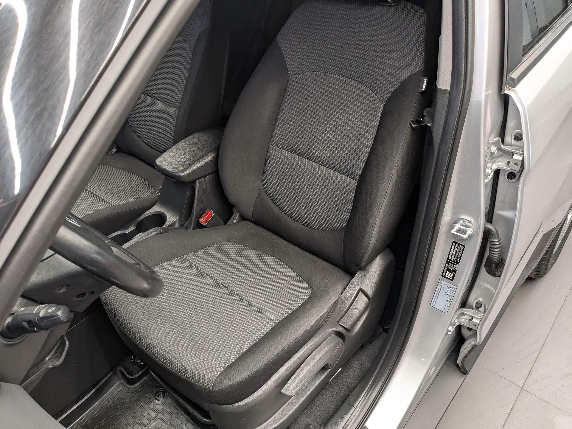 HYUNDAI Creta 2.00 (149 л.с), автомат, 2018, пробег 128 995 км