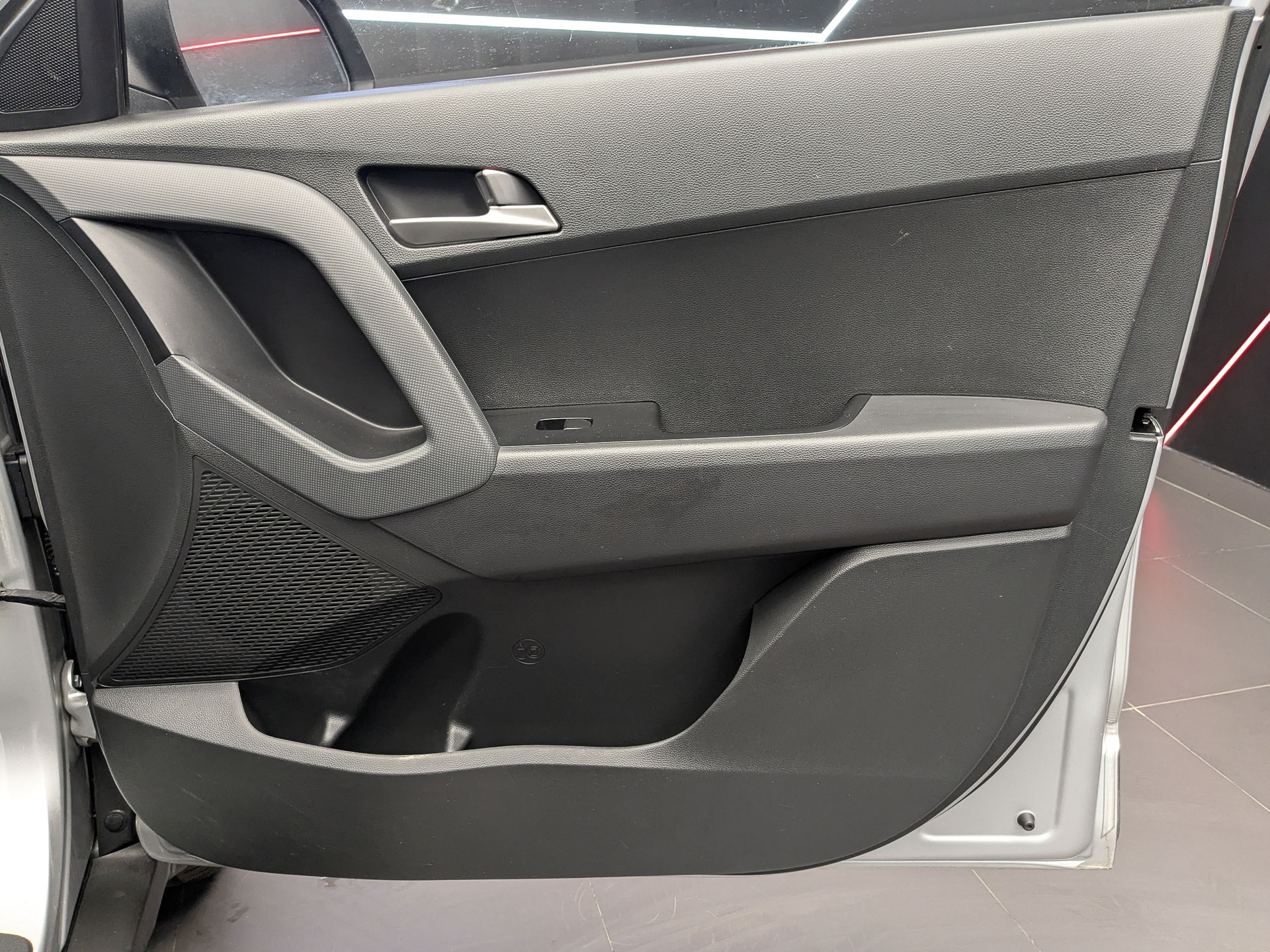 HYUNDAI Creta 2.00 (149 л.с), автомат, 2018, пробег 128 995 км