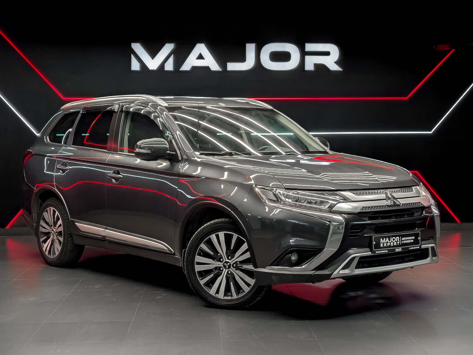 MITSUBISHI Outlander 2.00 (146 л.с), автомат, 2019, пробег 150 952 км
