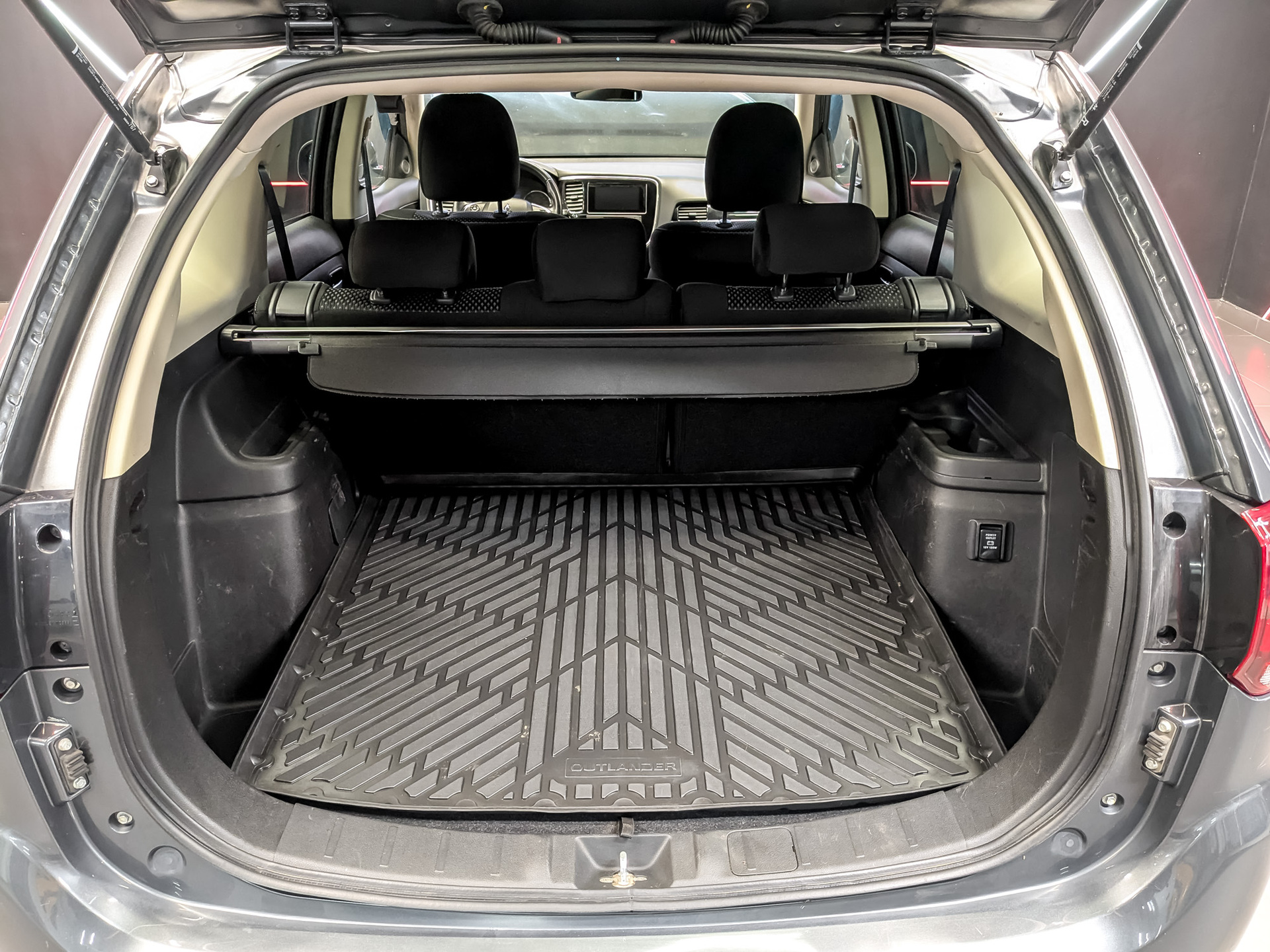MITSUBISHI Outlander 2.00 (146 л.с), автомат, 2019, пробег 150 952 км