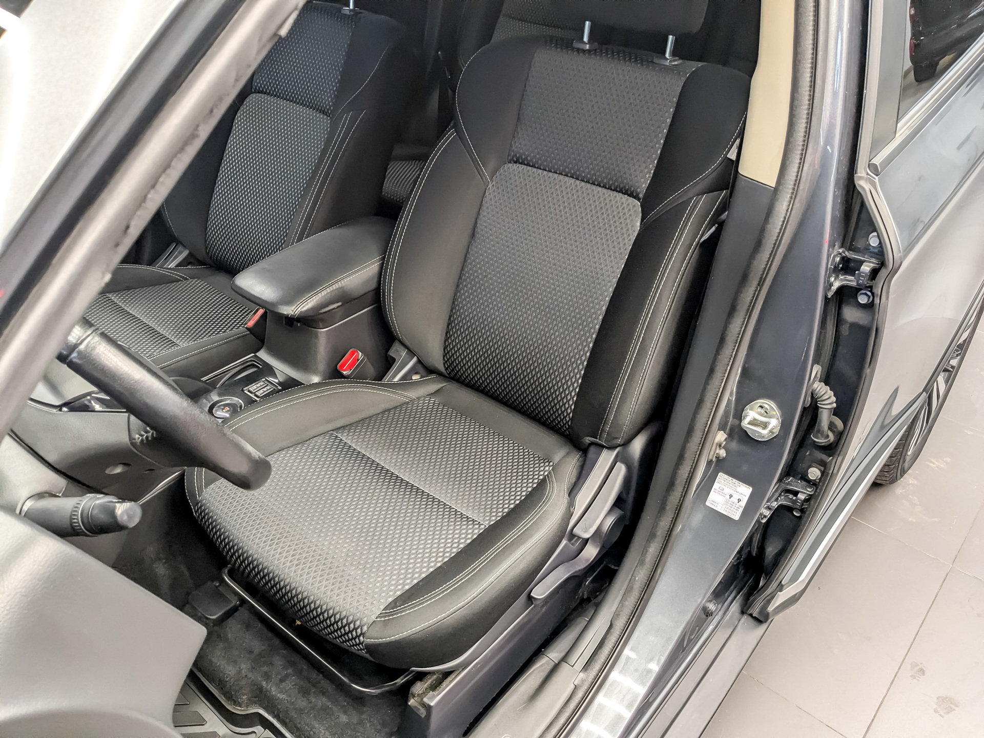 MITSUBISHI Outlander 2.00 (146 л.с), автомат, 2019, пробег 150 952 км