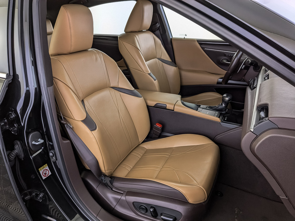 Фото Lexus ES с пробегом 114624 км
