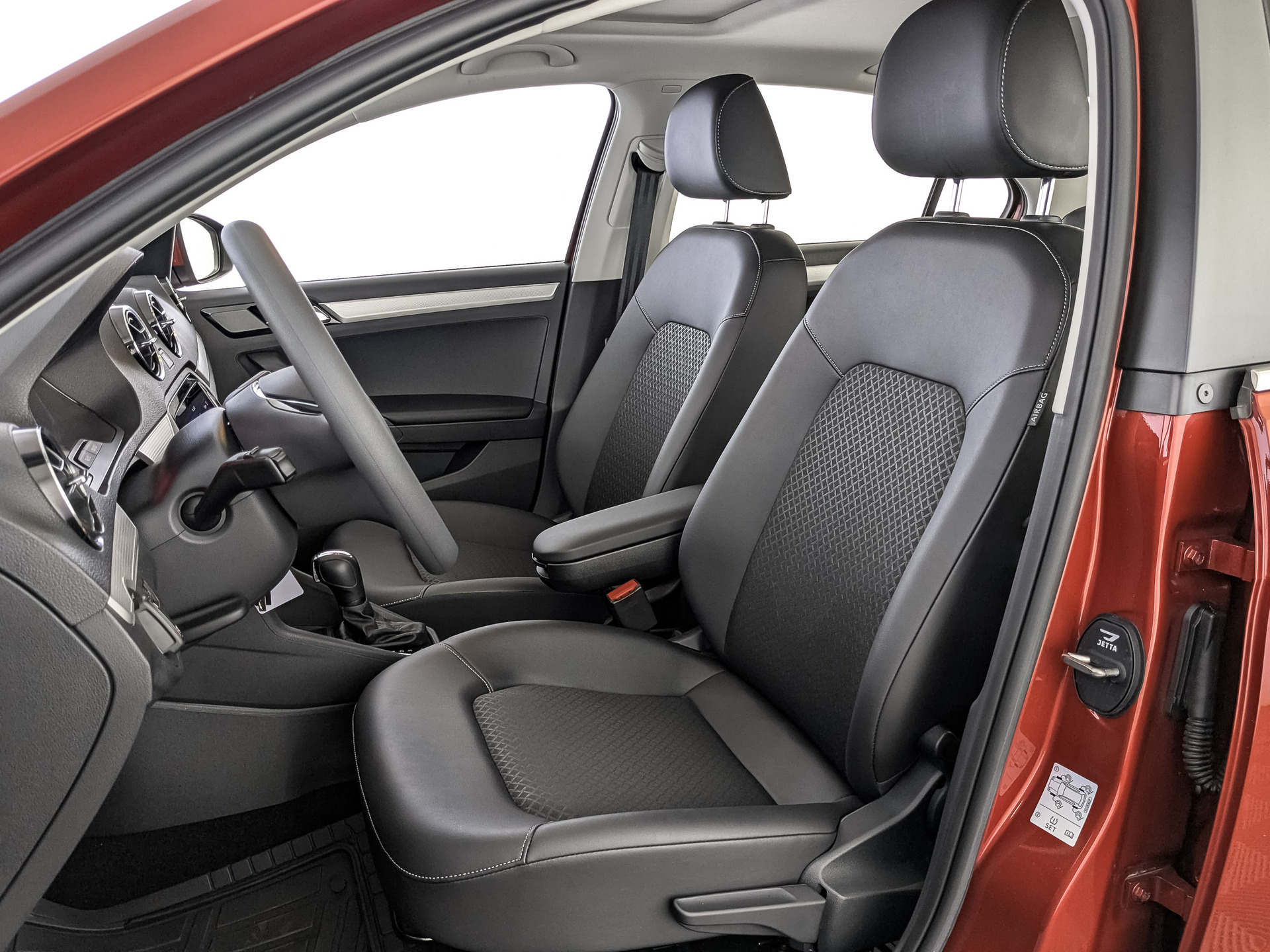 JETTA VA3 1.50 (112 л.с), автомат, 2023, пробег 608 км