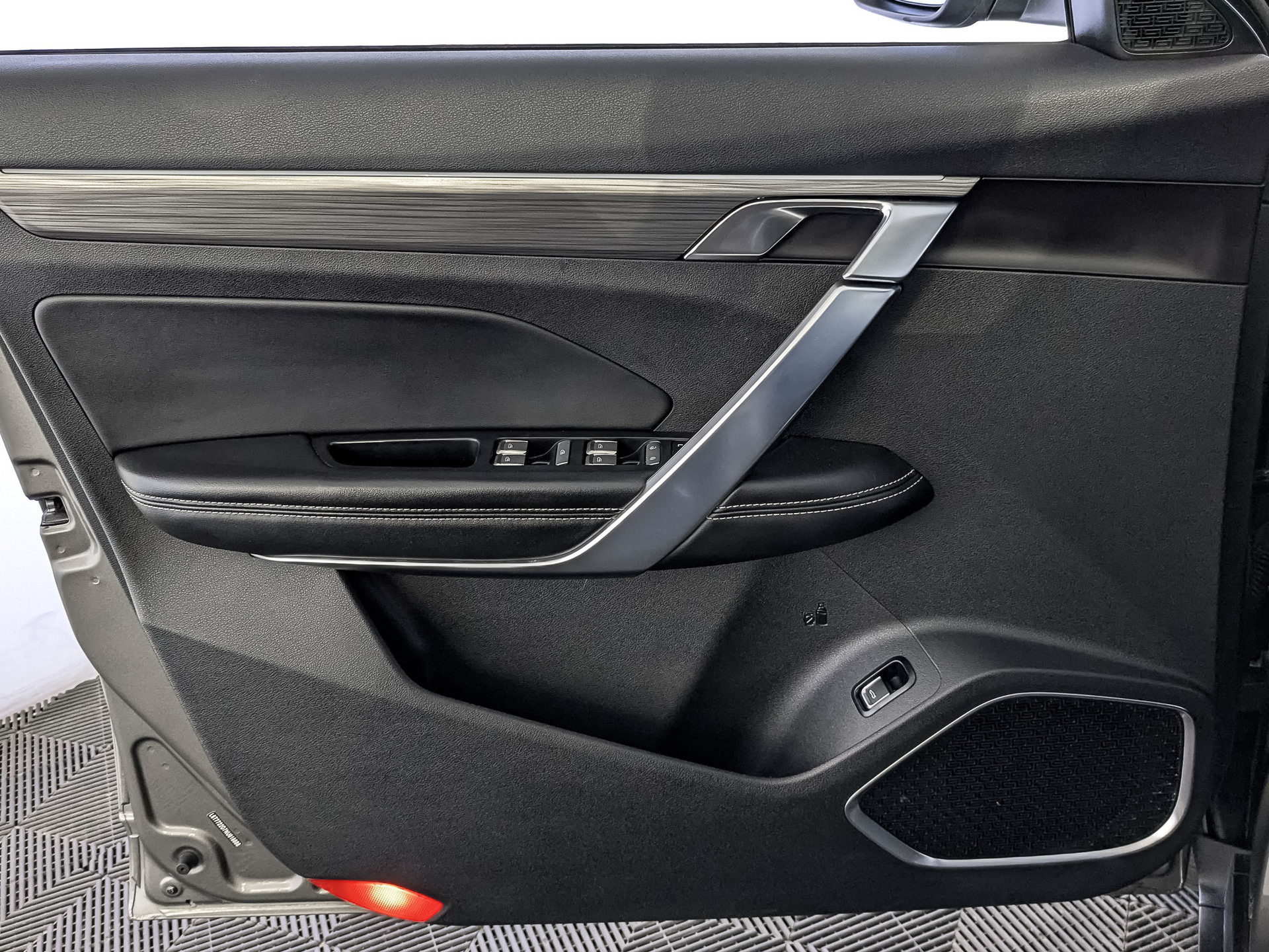 GEELY Atlas Pro 1.50 (177 л.с), автомат, 2022, пробег 98 019 км