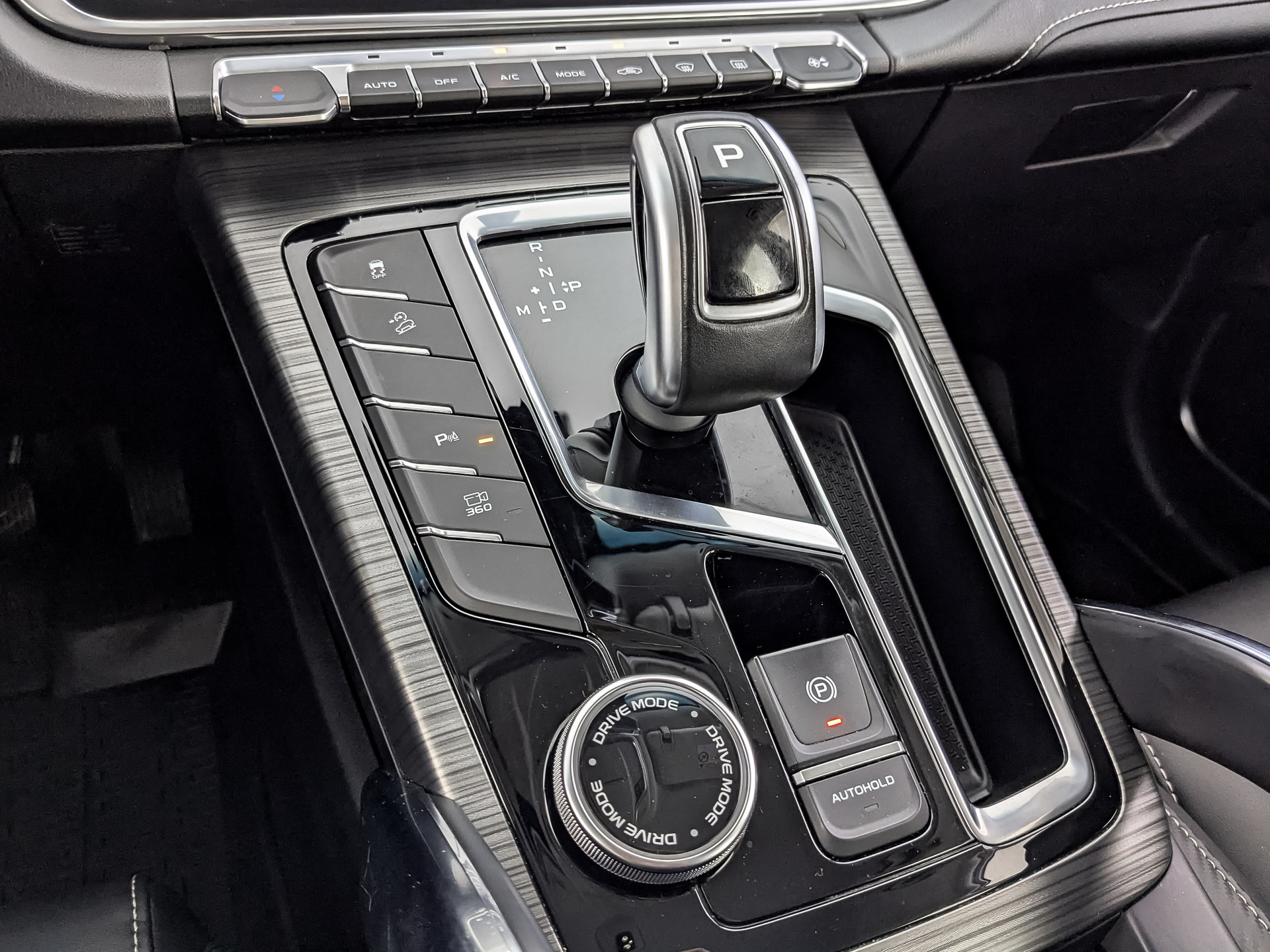 GEELY Atlas Pro 1.50 (177 л.с), автомат, 2022, пробег 98 019 км