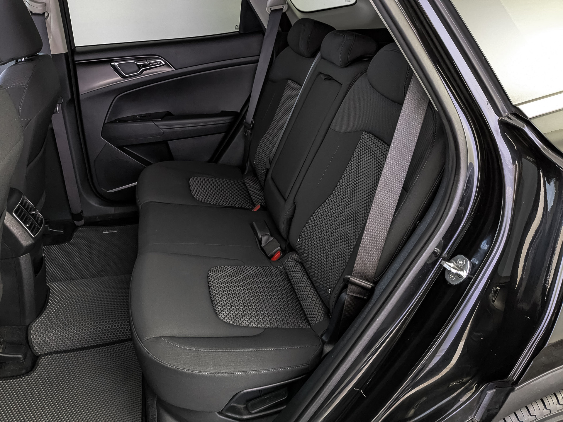 KIA Sportage 2.00 (150 л.с), автомат, 2023, пробег 31 900 км