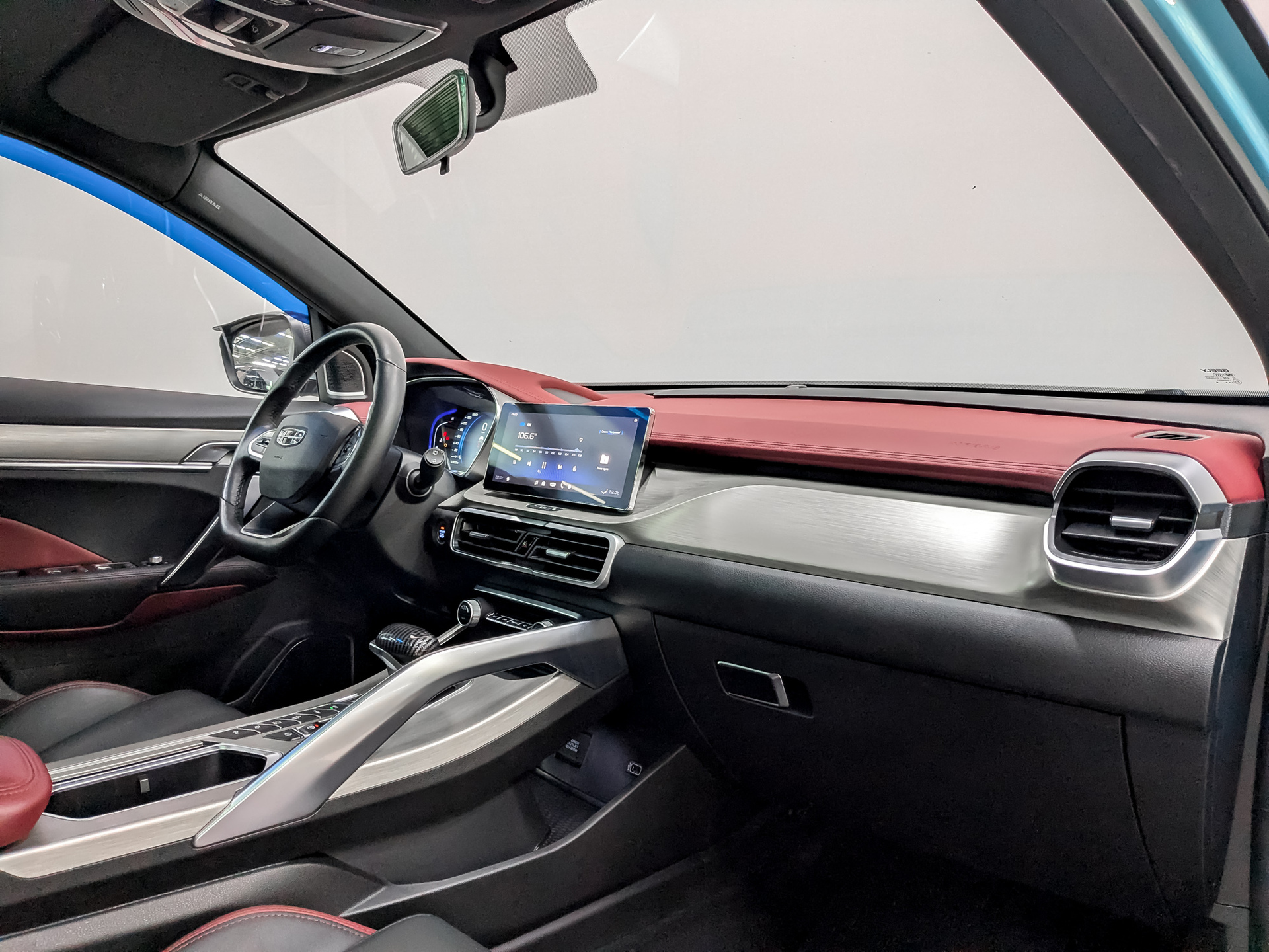 GEELY Coolray 1.50 (149 л.с), автомат, 2023, пробег 61 905 км