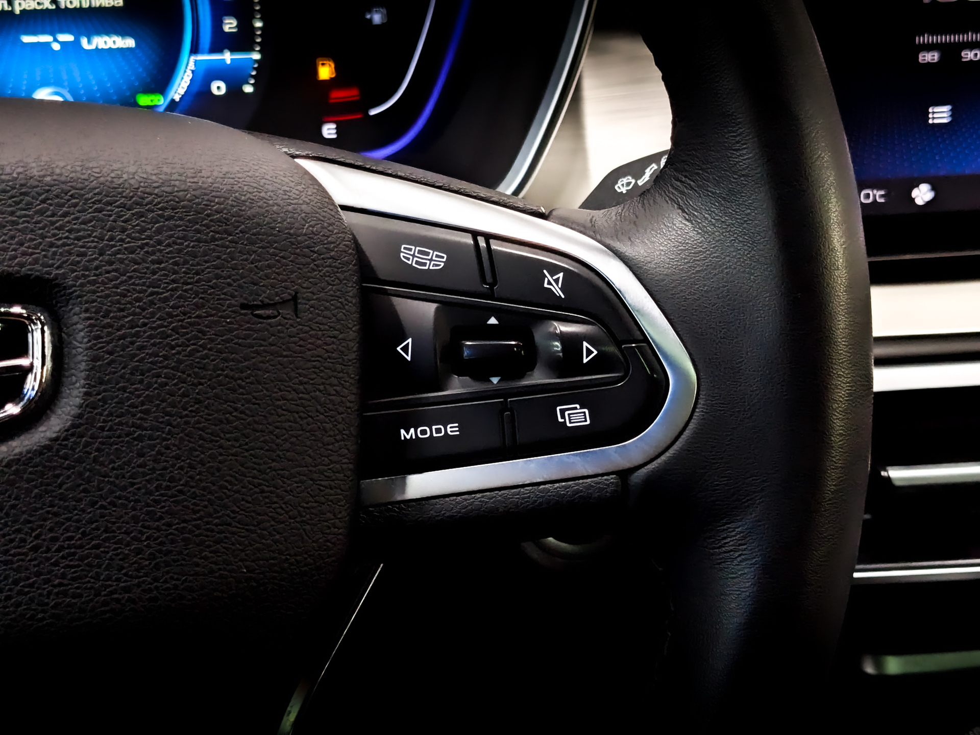 GEELY Coolray 1.50 (149 л.с), автомат, 2023, пробег 61 905 км