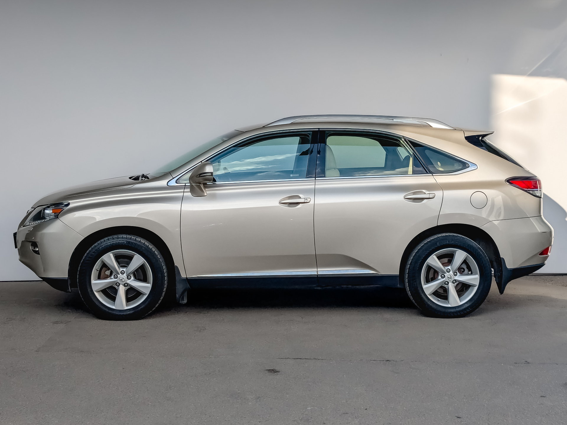 LEXUS RX 2.70 (188 л.с), автомат, 2014, пробег 216 288 км