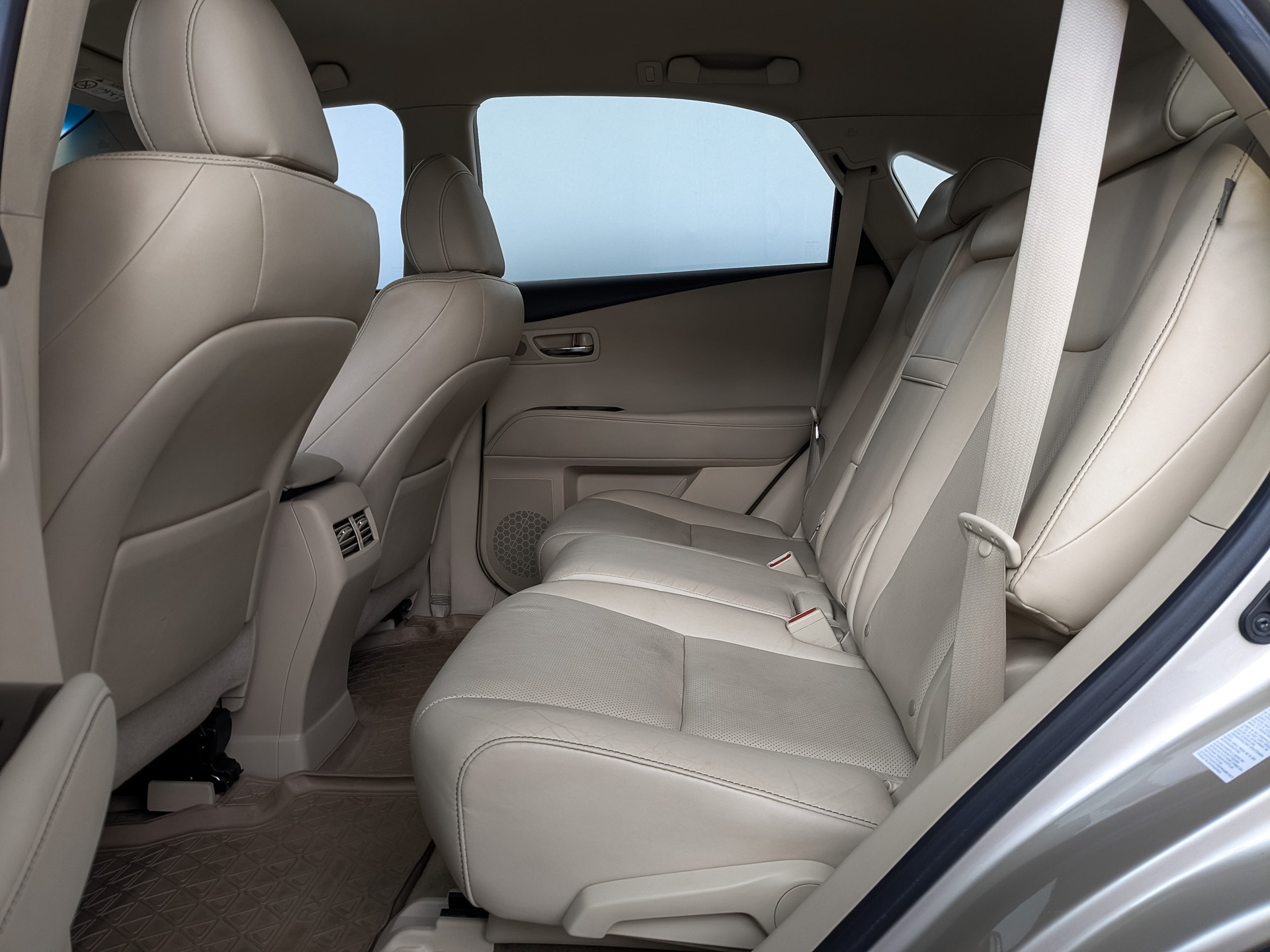 LEXUS RX 2.70 (188 л.с), автомат, 2014, пробег 216 288 км