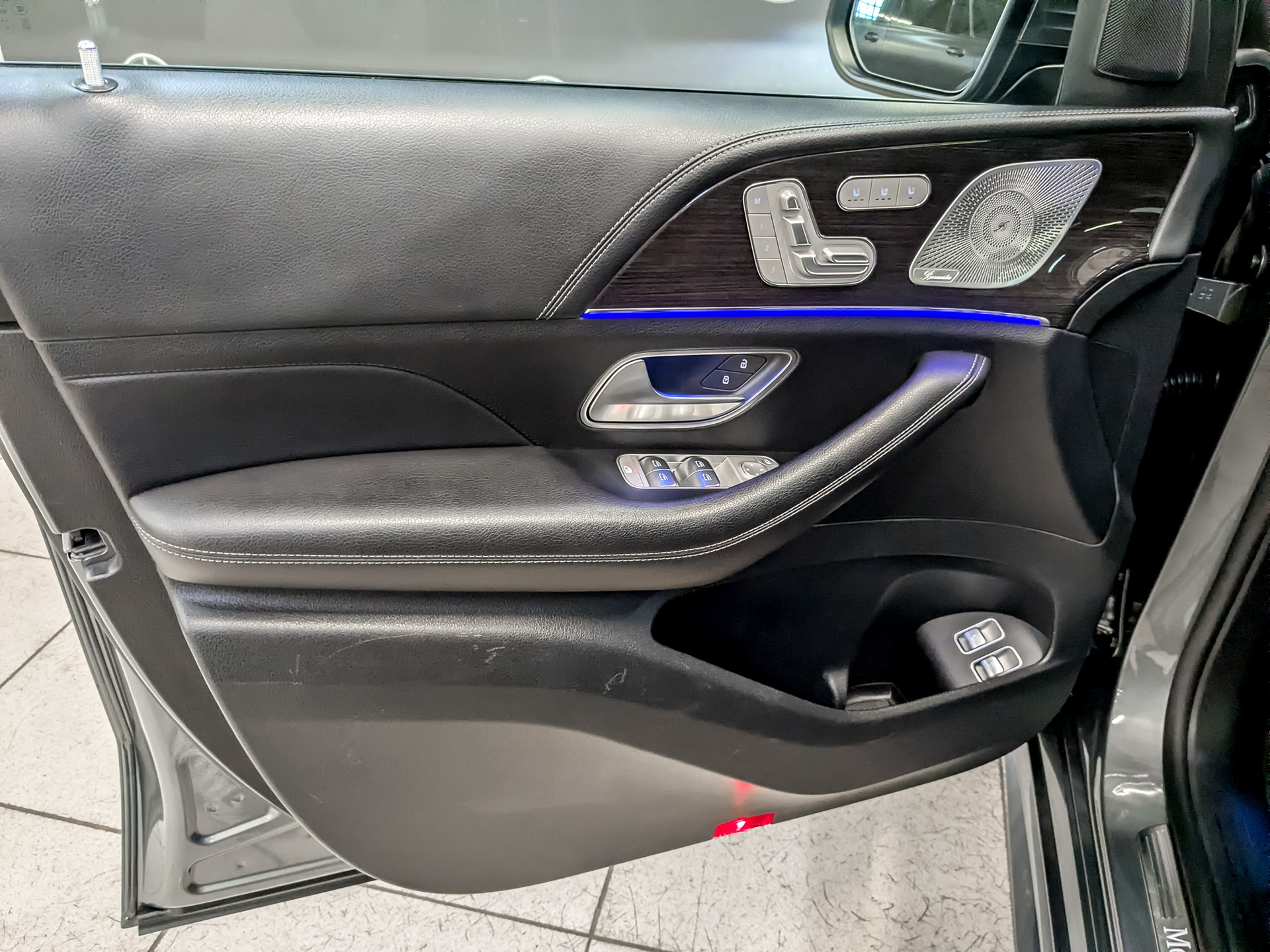 MERCEDES-BENZ GLS 4.00 (489 л.с), автомат, 2020, пробег 93 460 км