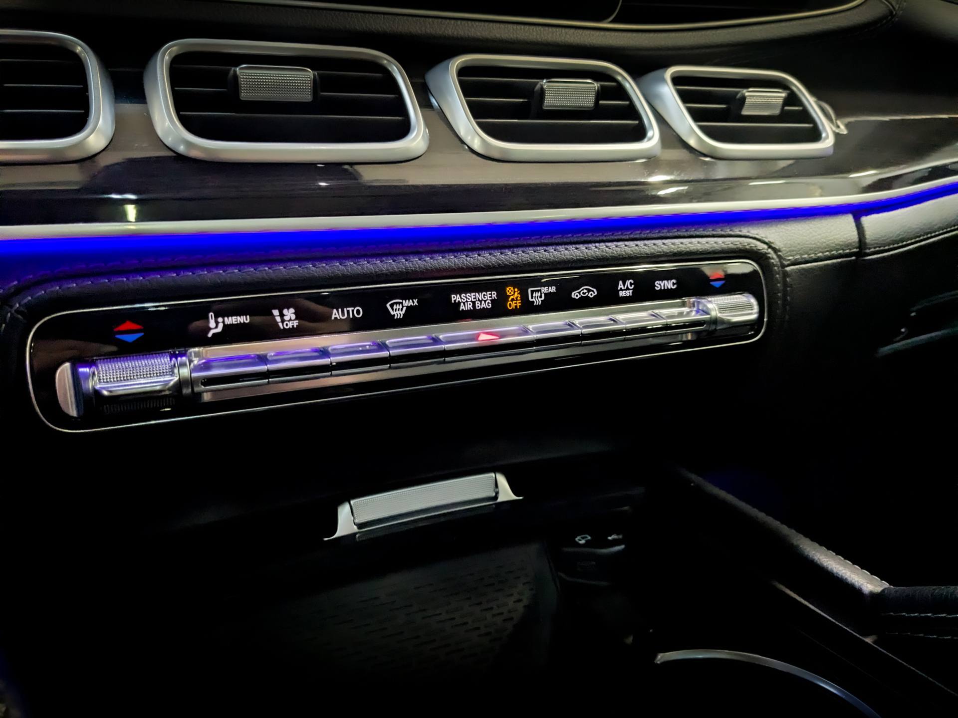 MERCEDES-BENZ GLS 4.00 (489 л.с), автомат, 2020, пробег 93 460 км