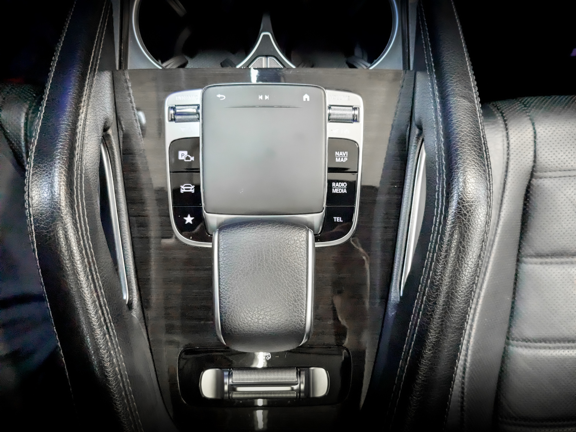MERCEDES-BENZ GLS 4.00 (489 л.с), автомат, 2020, пробег 93 460 км
